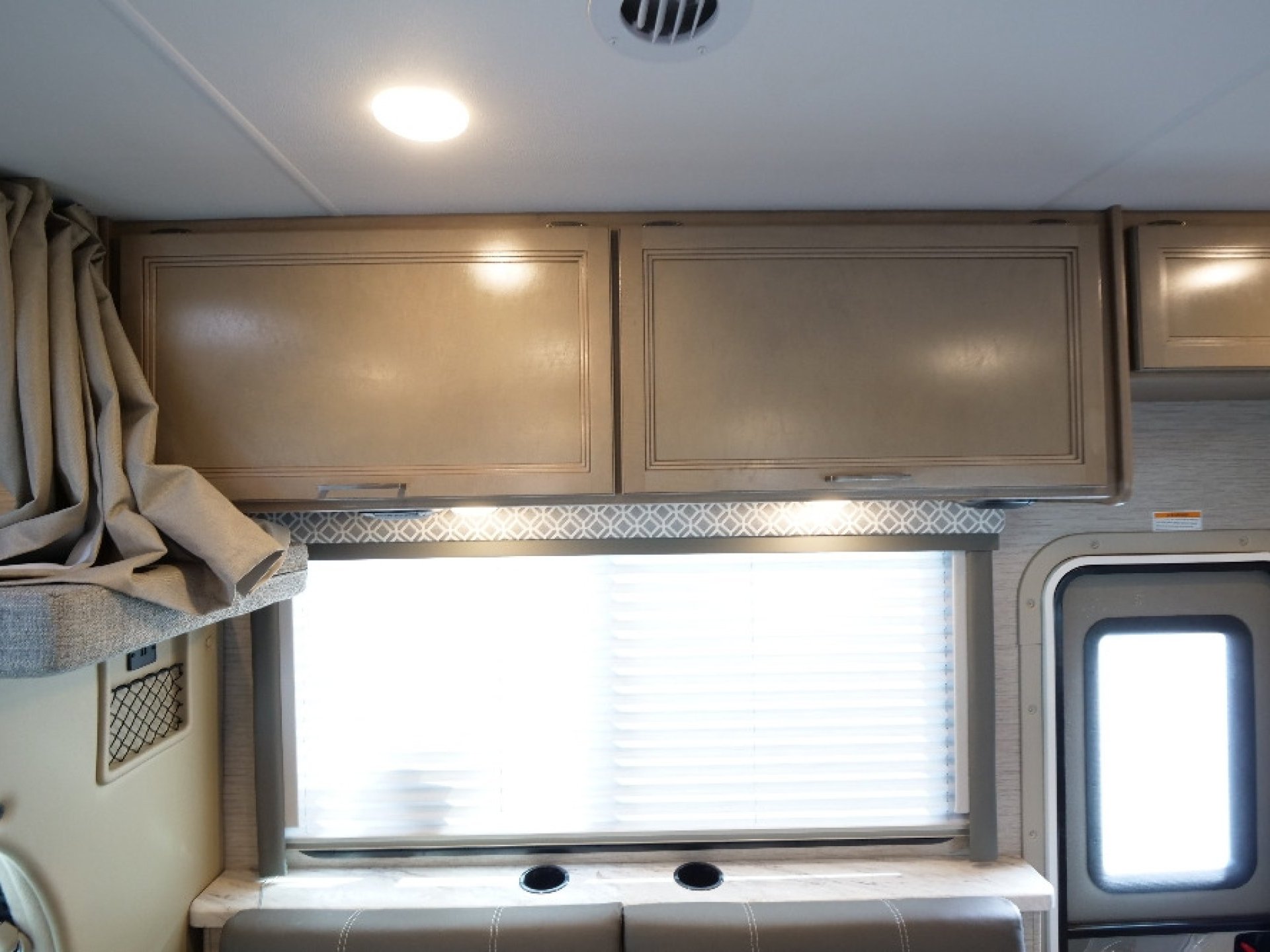 2022 THOR MOTOR COACH Coleman 28CM