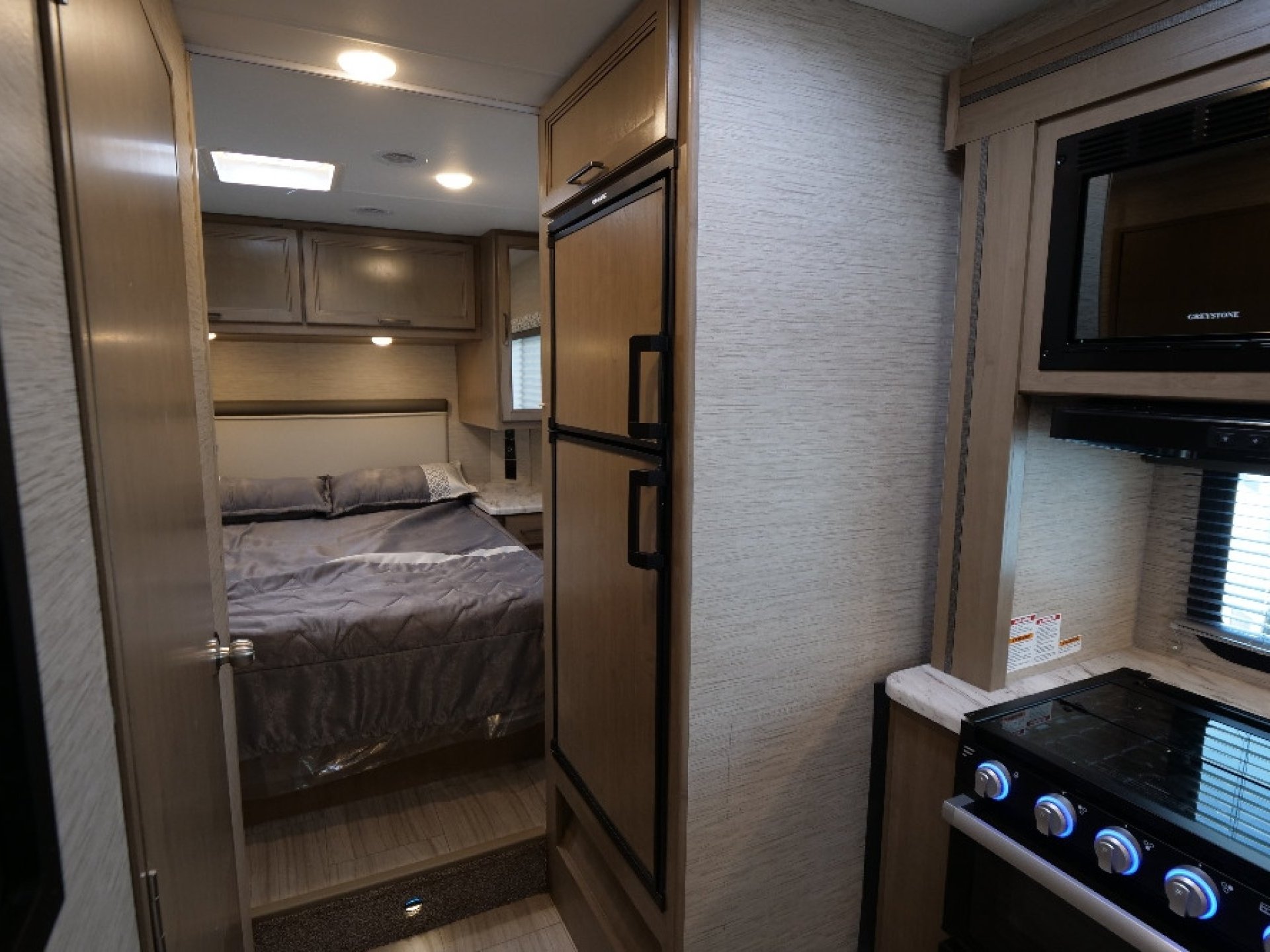 2022 THOR MOTOR COACH Coleman 28CM