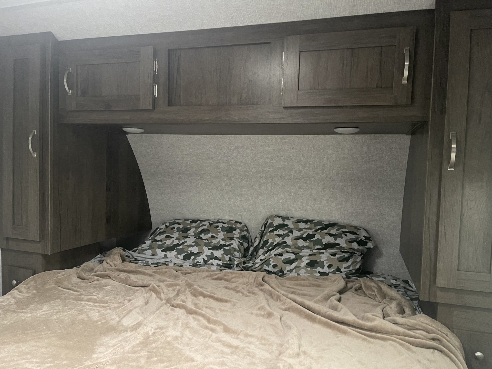 2021 EAST TO WEST SILVER LAKE 27KSD