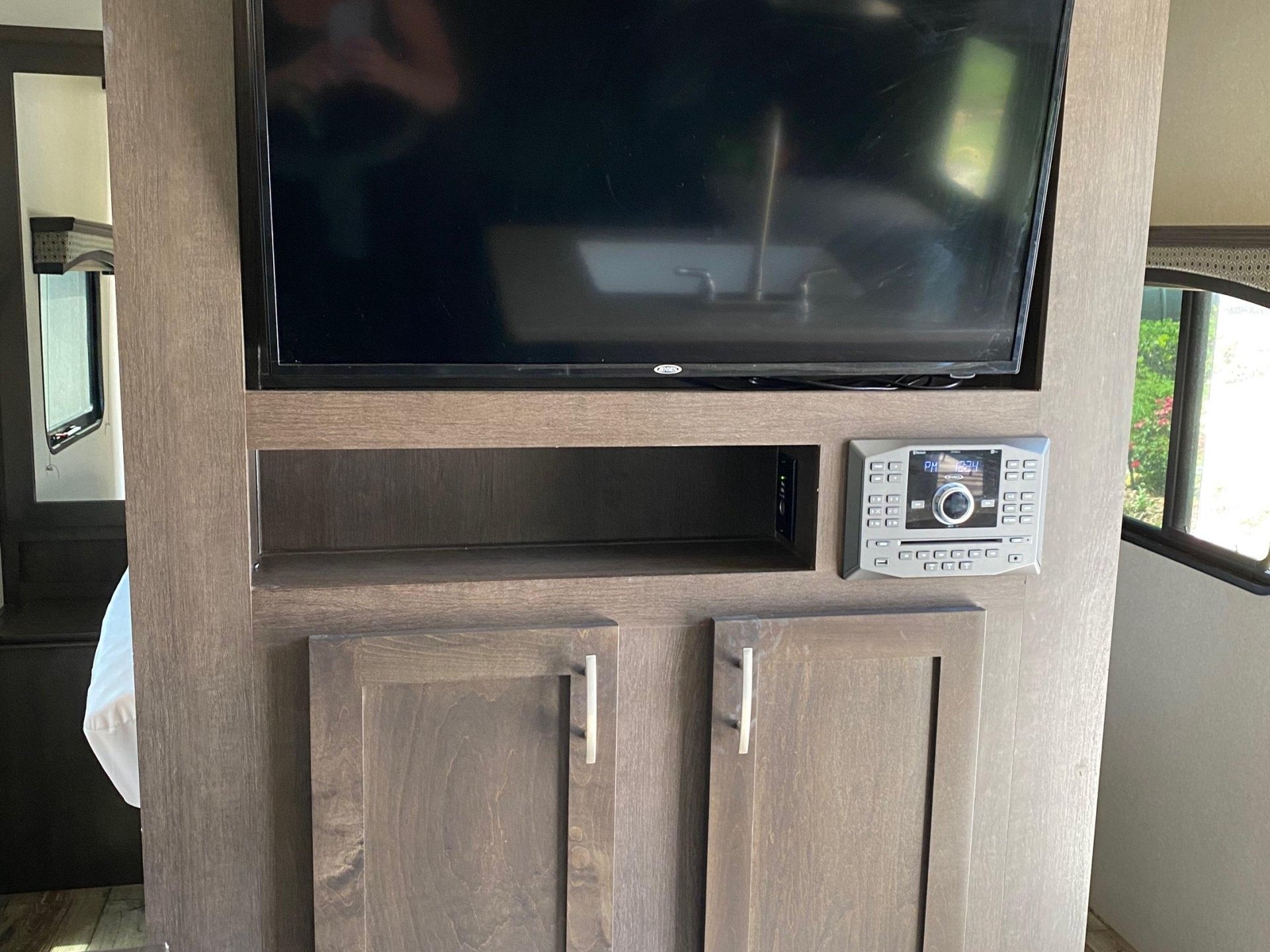 2018 FOREST RIVER SONOMA EXPLORER EDITION 240BHS