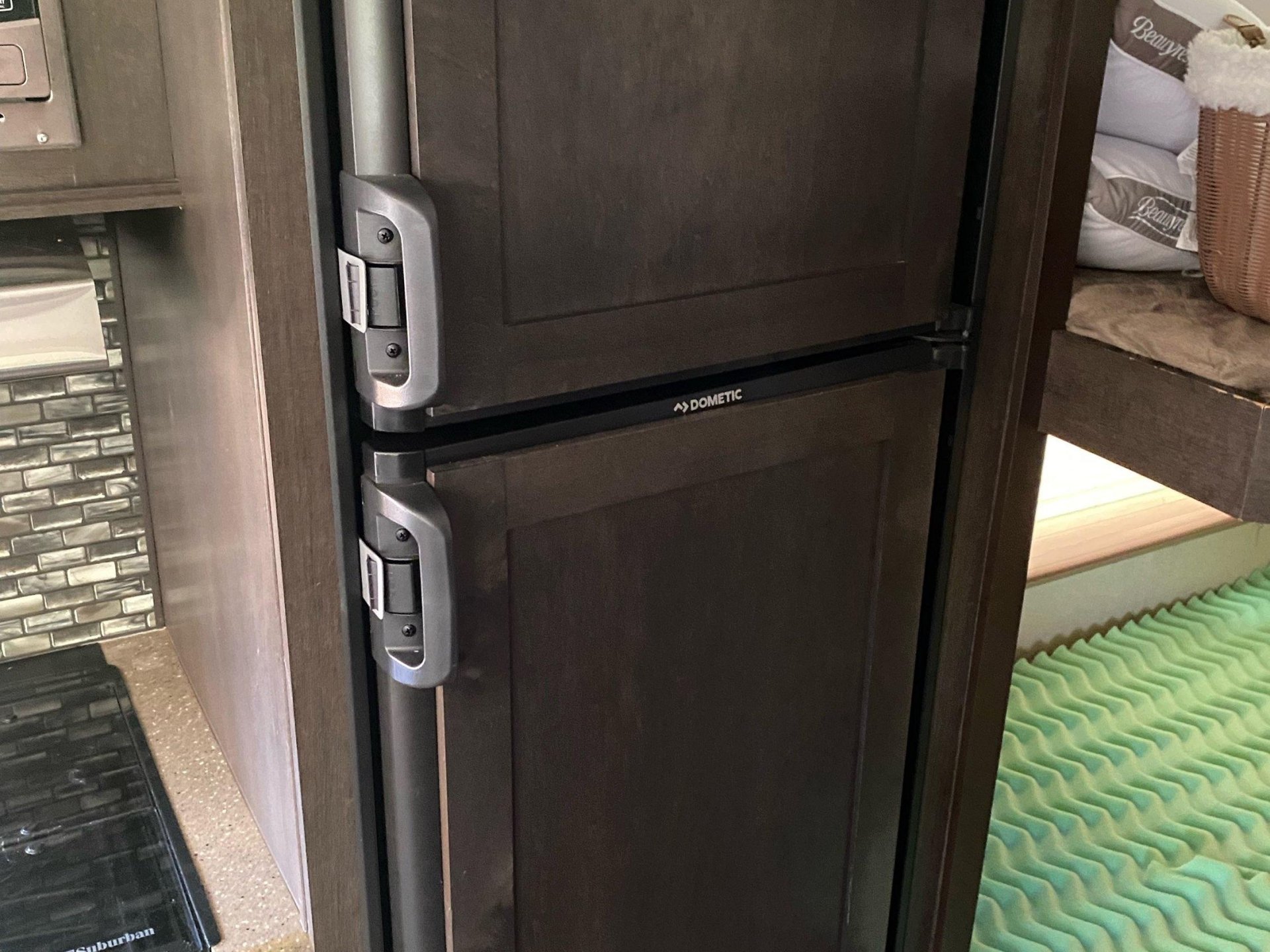 2018 FOREST RIVER SONOMA EXPLORER EDITION 240BHS