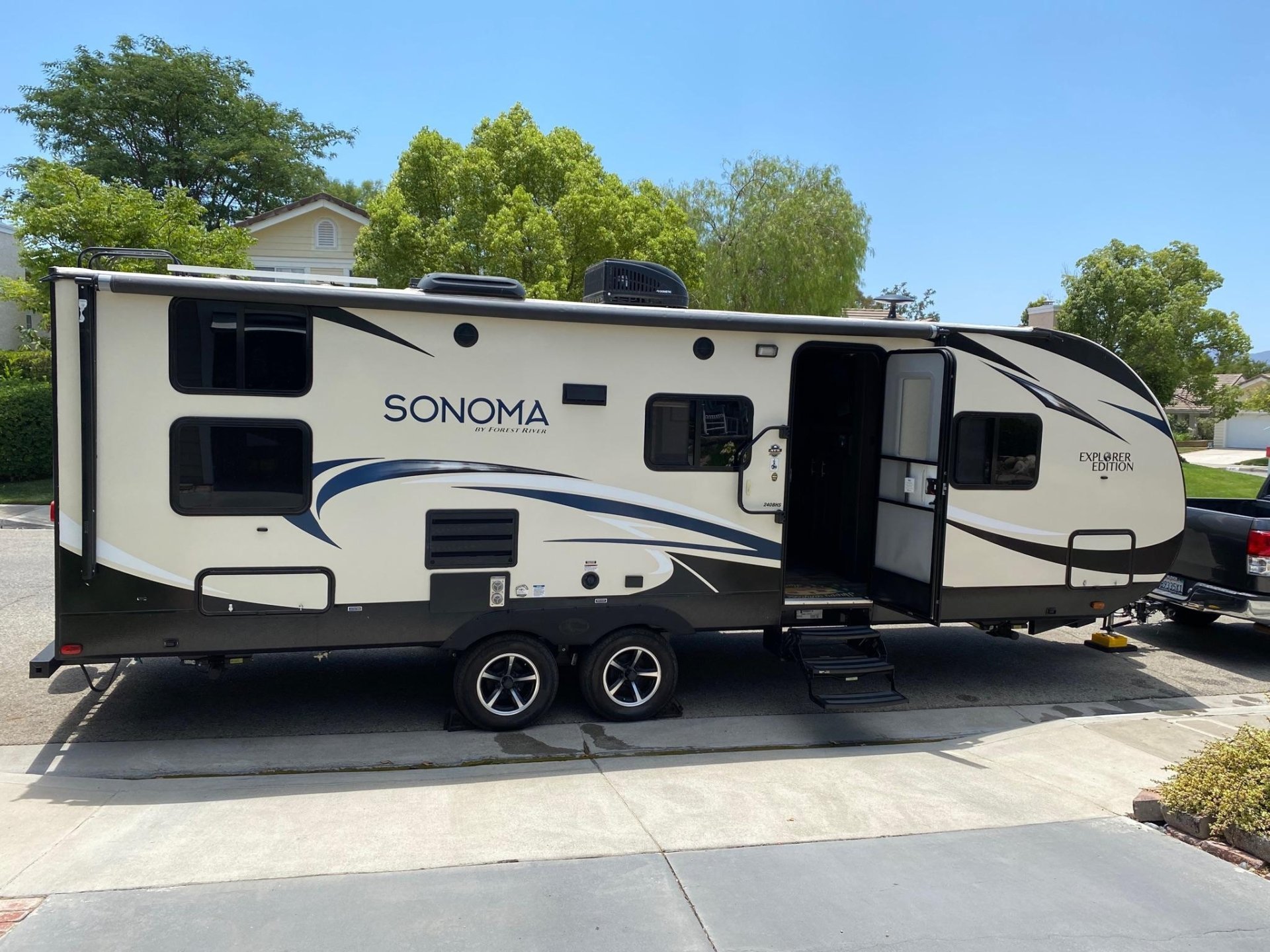 2018 FOREST RIVER SONOMA EXPLORER EDITION 240BHS