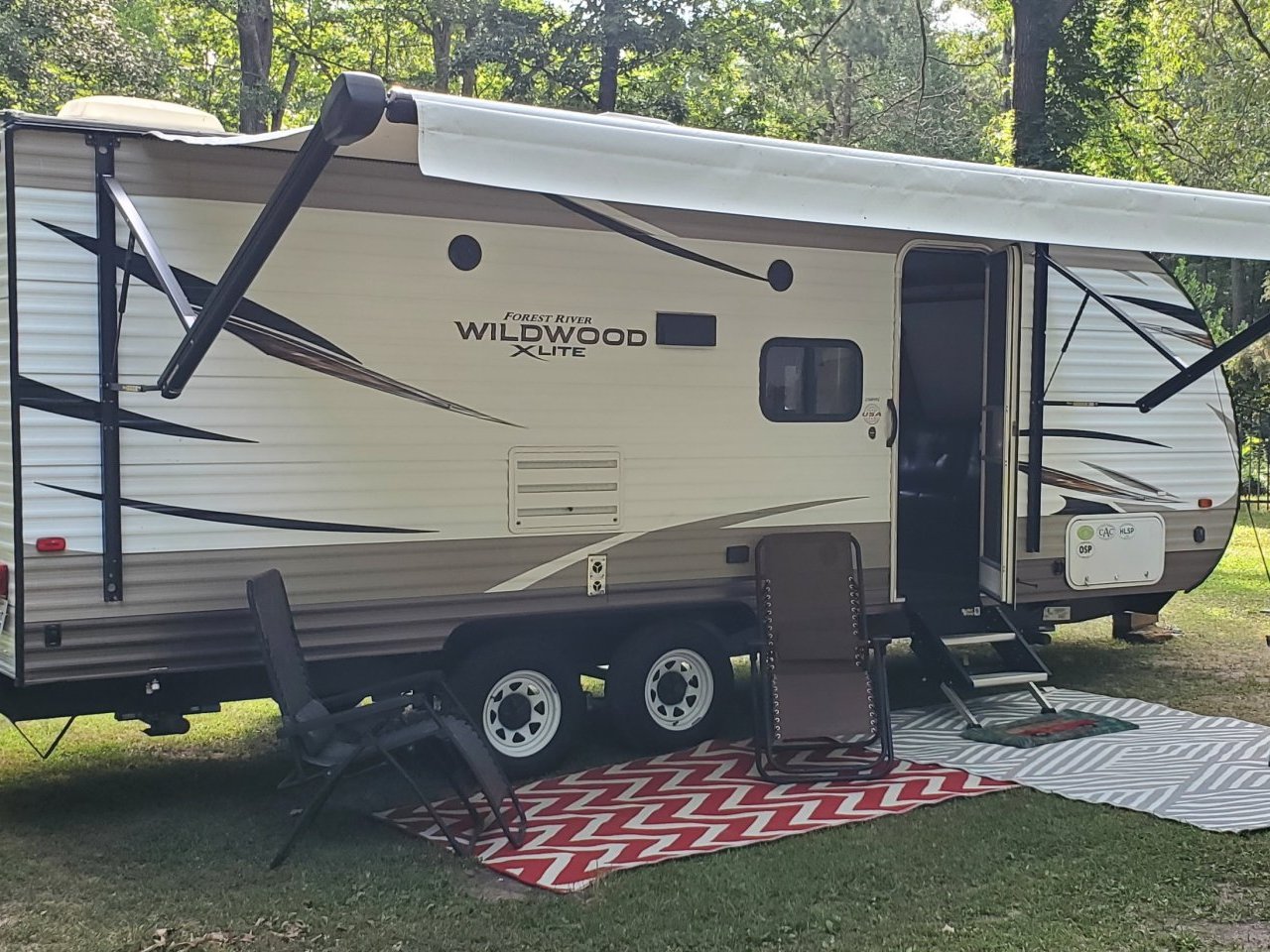 2018 FOREST RIVER WILDWOOD X-LITE X-LITE