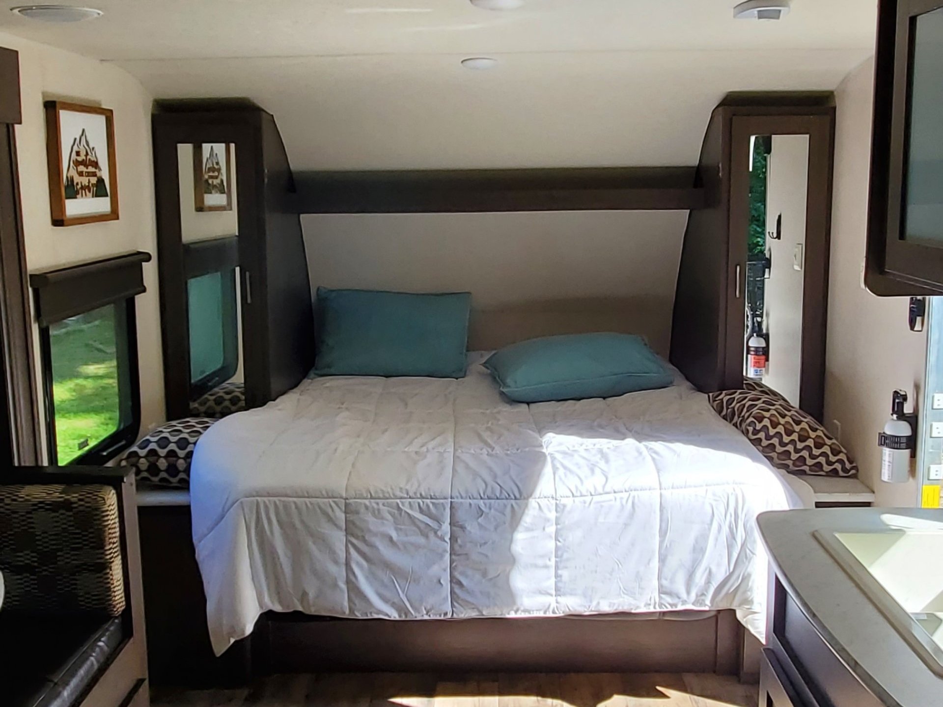 2018 FOREST RIVER WILDWOOD X-LITE X-LITE
