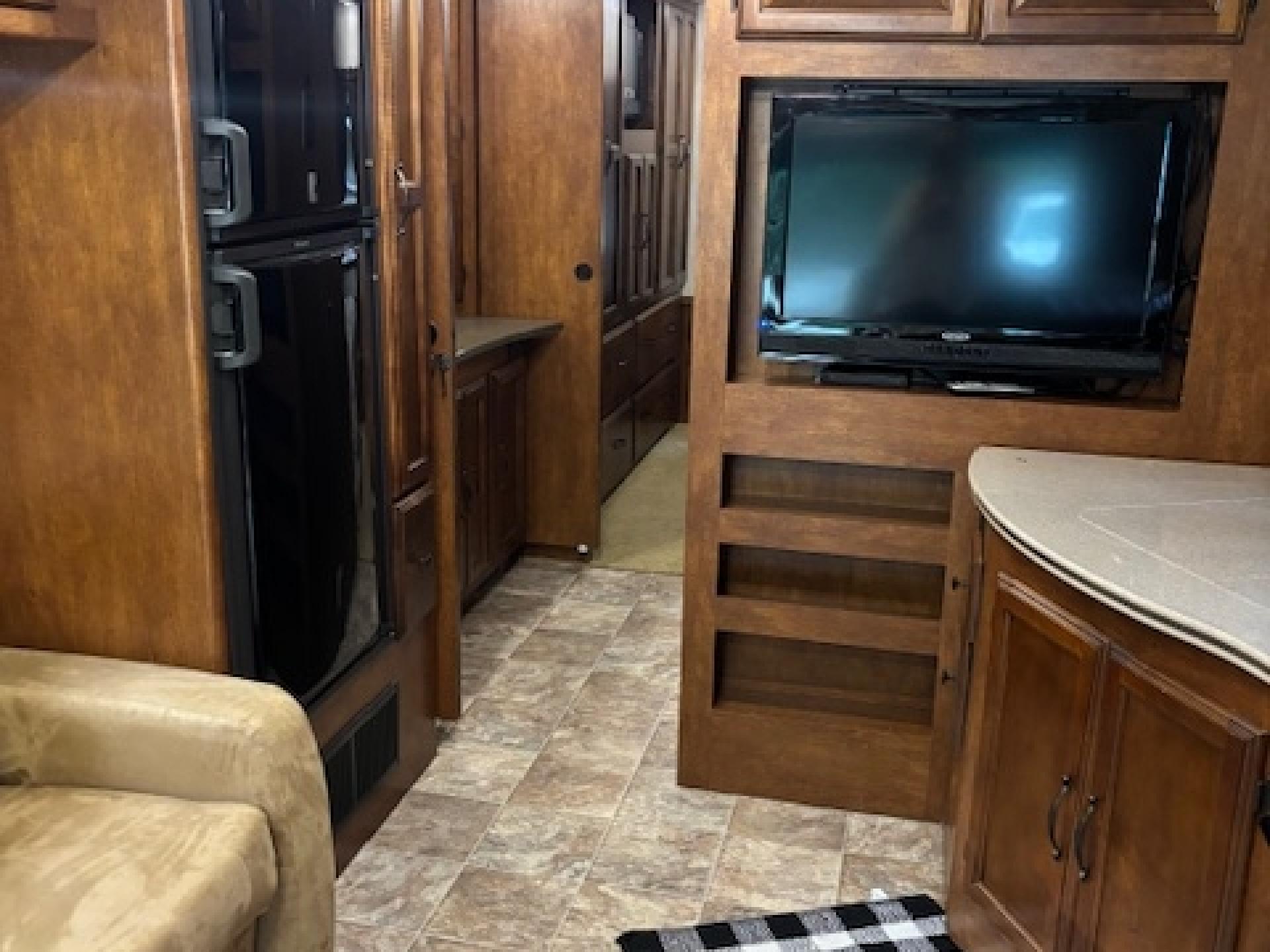 2012 COACHMEN MIRADA 29DS
