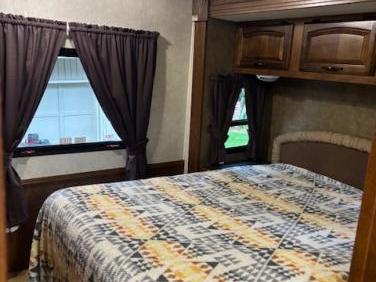 2012 COACHMEN MIRADA 29DS