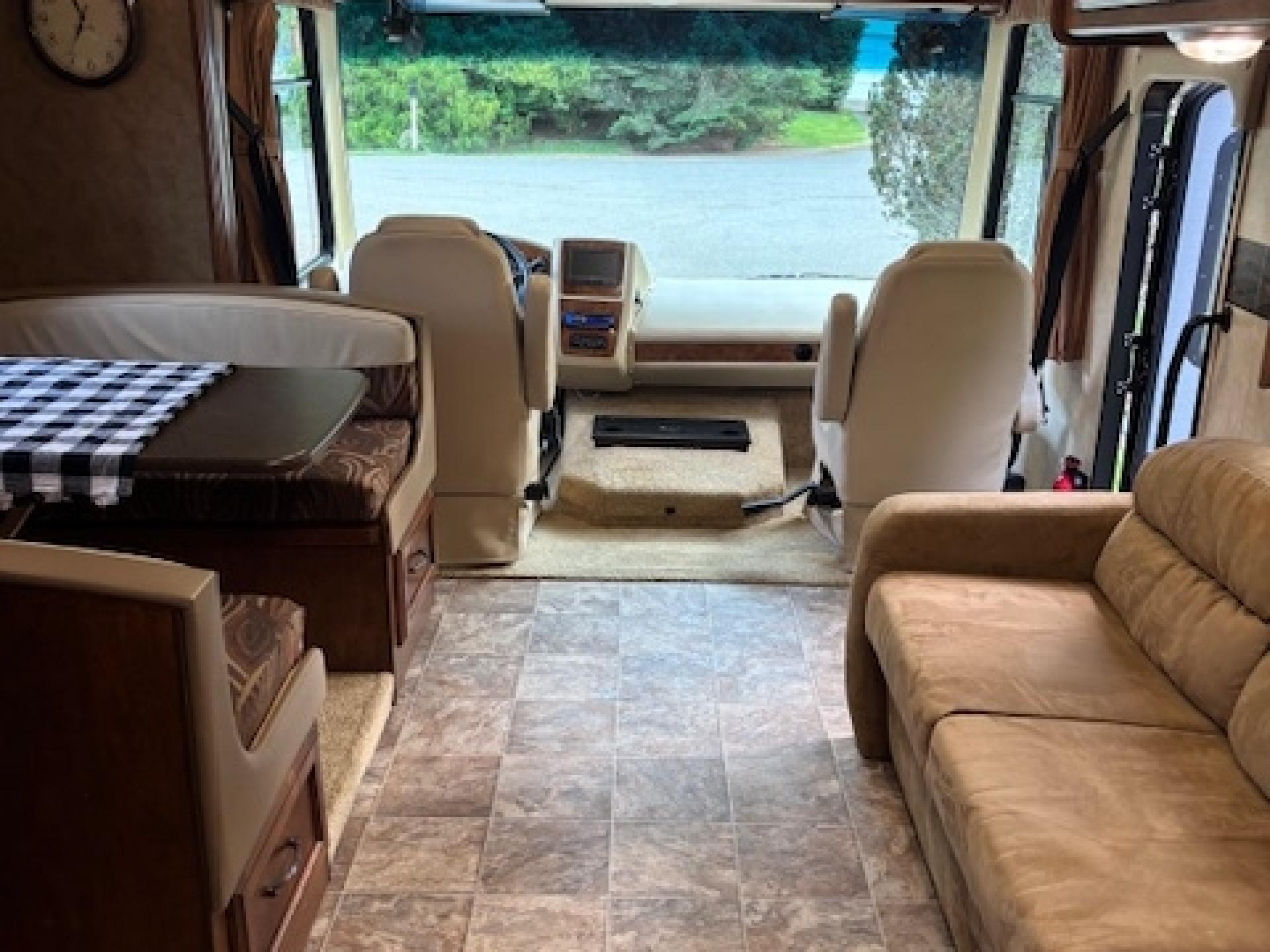 2012 COACHMEN MIRADA 29DS