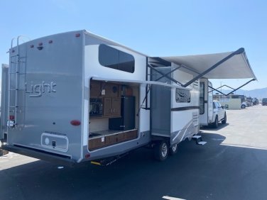 2018 HIGHLAND RIDGE OPEN RANGE LIGHT 321BH