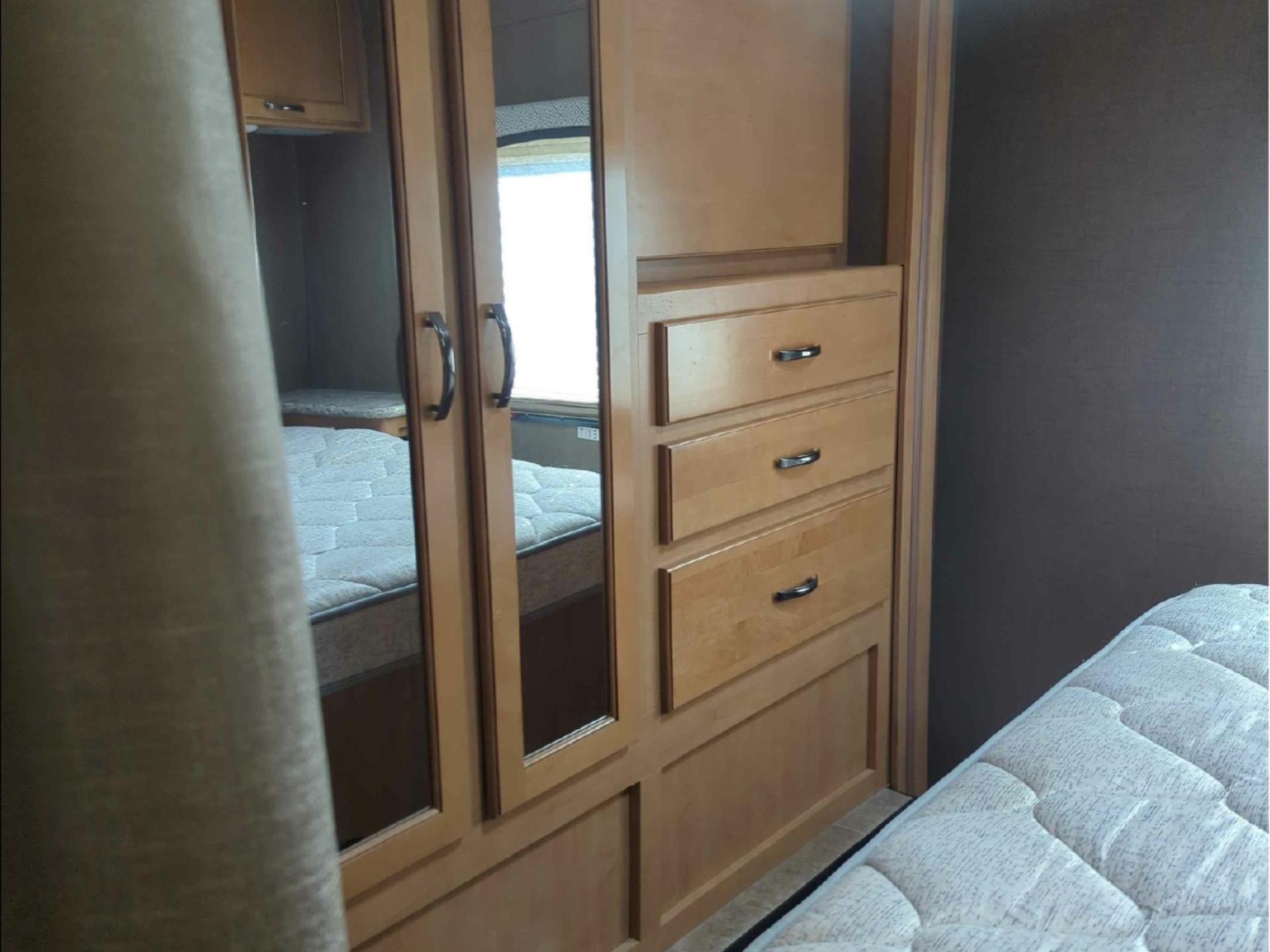 2018 THOR MOTOR COACH CHATEAU 30D