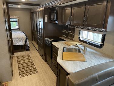 2020 THOR MOTOR COACH FREEDOM TRAVELER A30