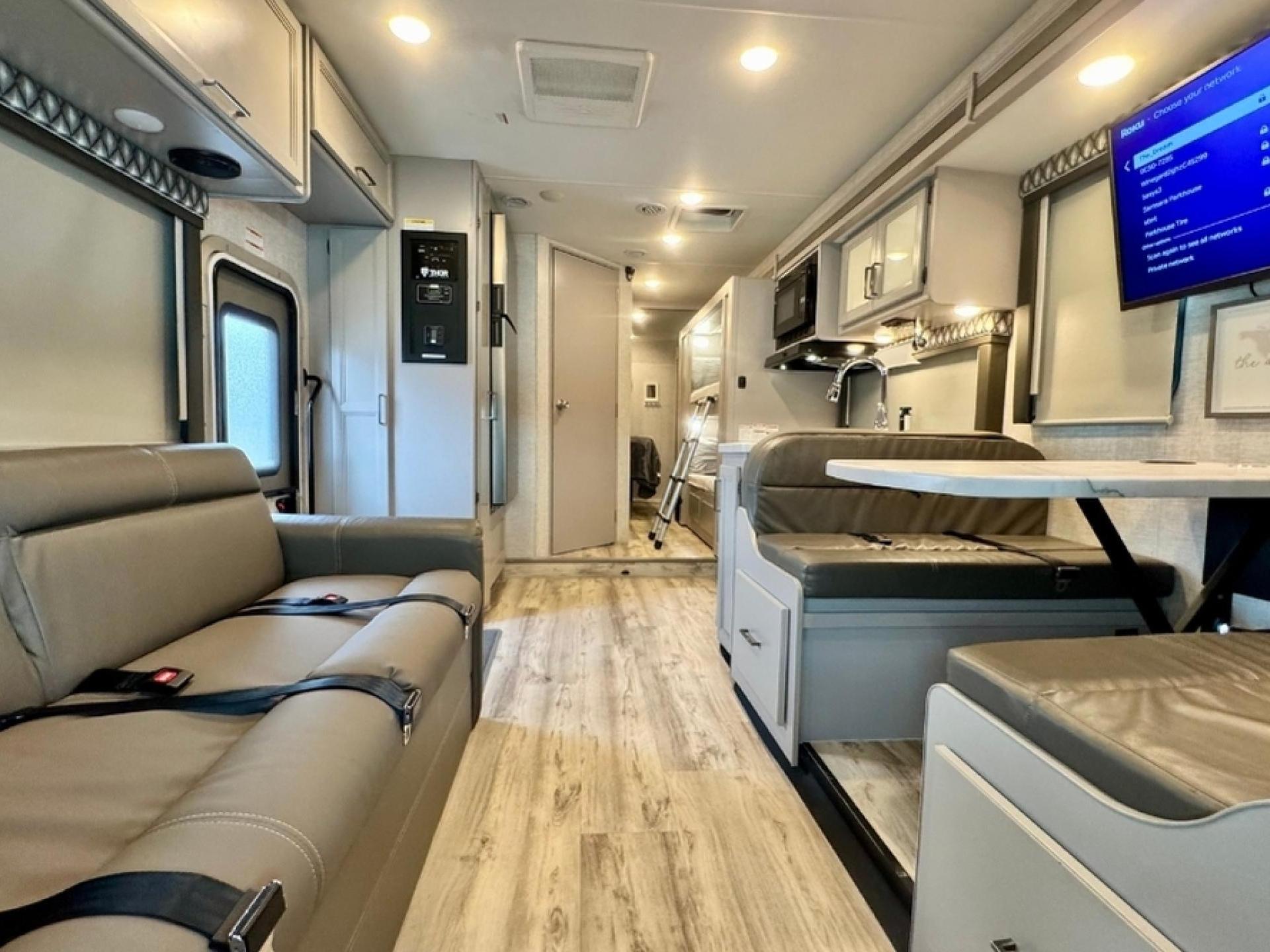 2023 THOR MOTOR COACH GENEVA 31VA