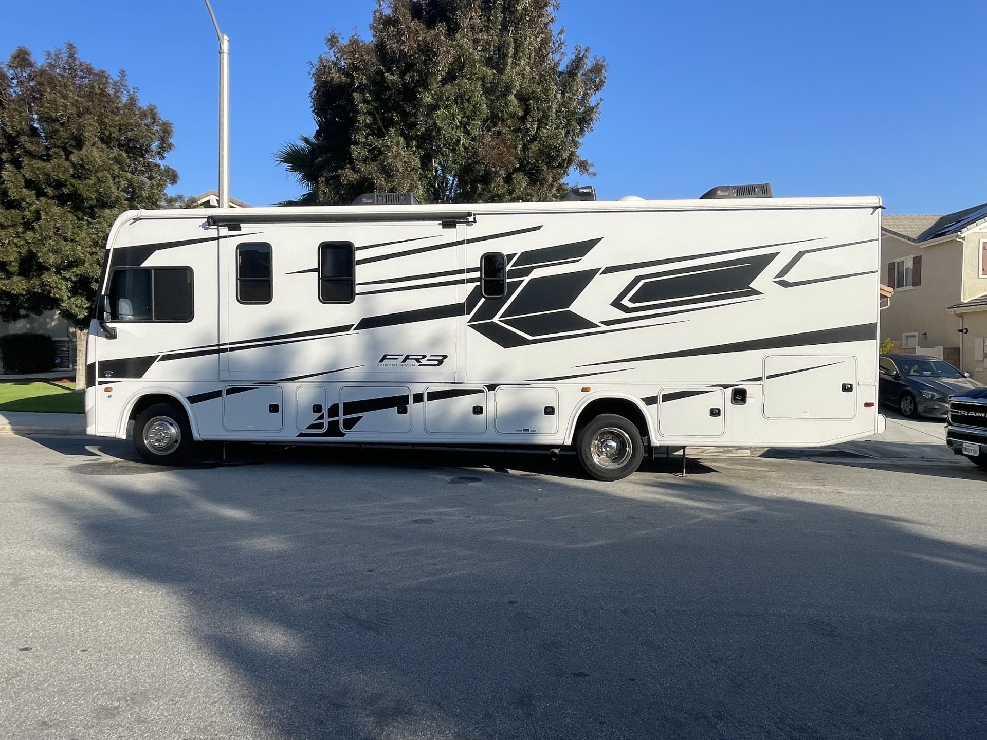 2021 FOREST RIVER FR3 32DS