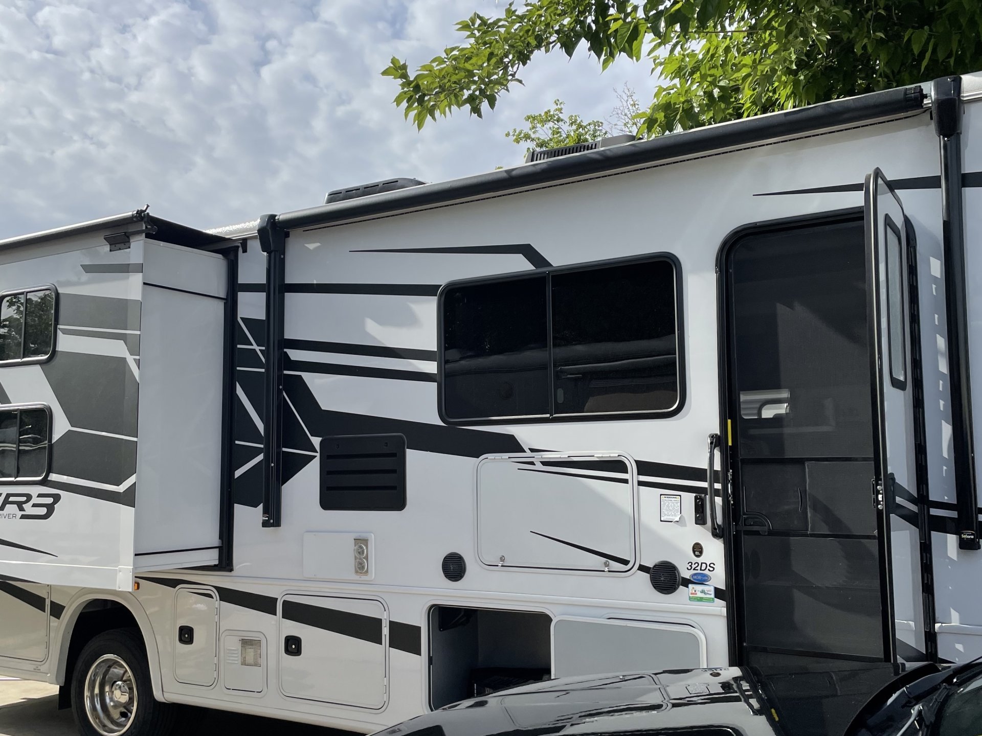 2021 FOREST RIVER FR3 32DS