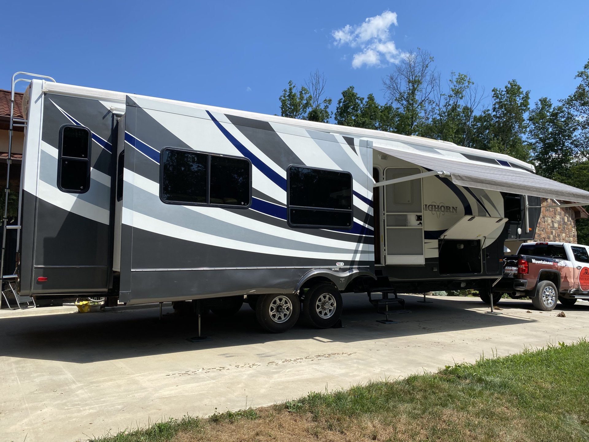2014 HEARTLAND BIGHORN 3685RL