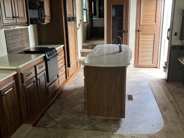 2014 HEARTLAND BIGHORN 3685RL