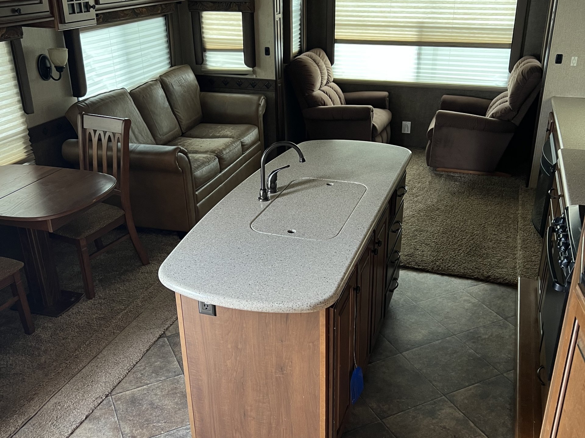 2014 HEARTLAND BIGHORN 3685RL