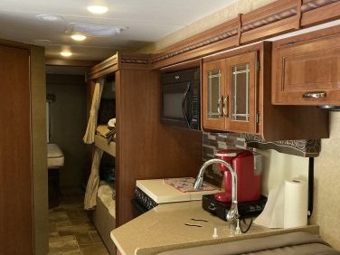 2016 THOR MOTOR COACH CHATEAU 31E