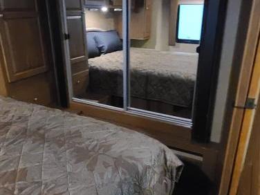 2015 COACHMEN LEPRECHAN 31