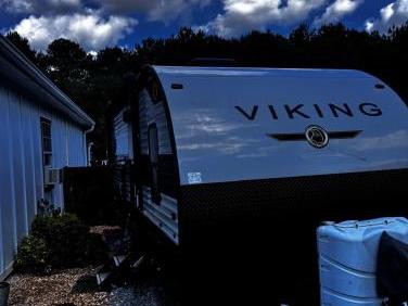 2022 VIKING 182 DBU