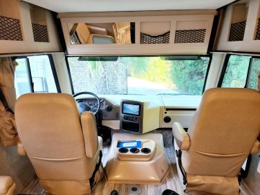 2021 THOR MOTOR COACH A.C.E. 30.3