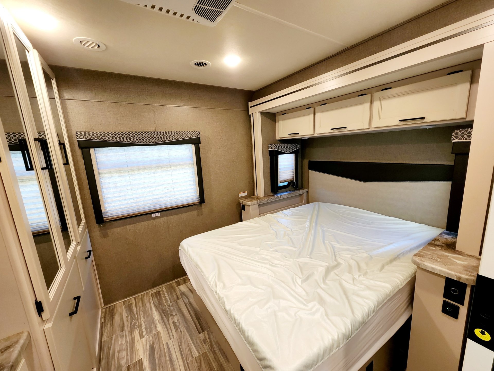 2021 THOR MOTOR COACH A.C.E. 30.3