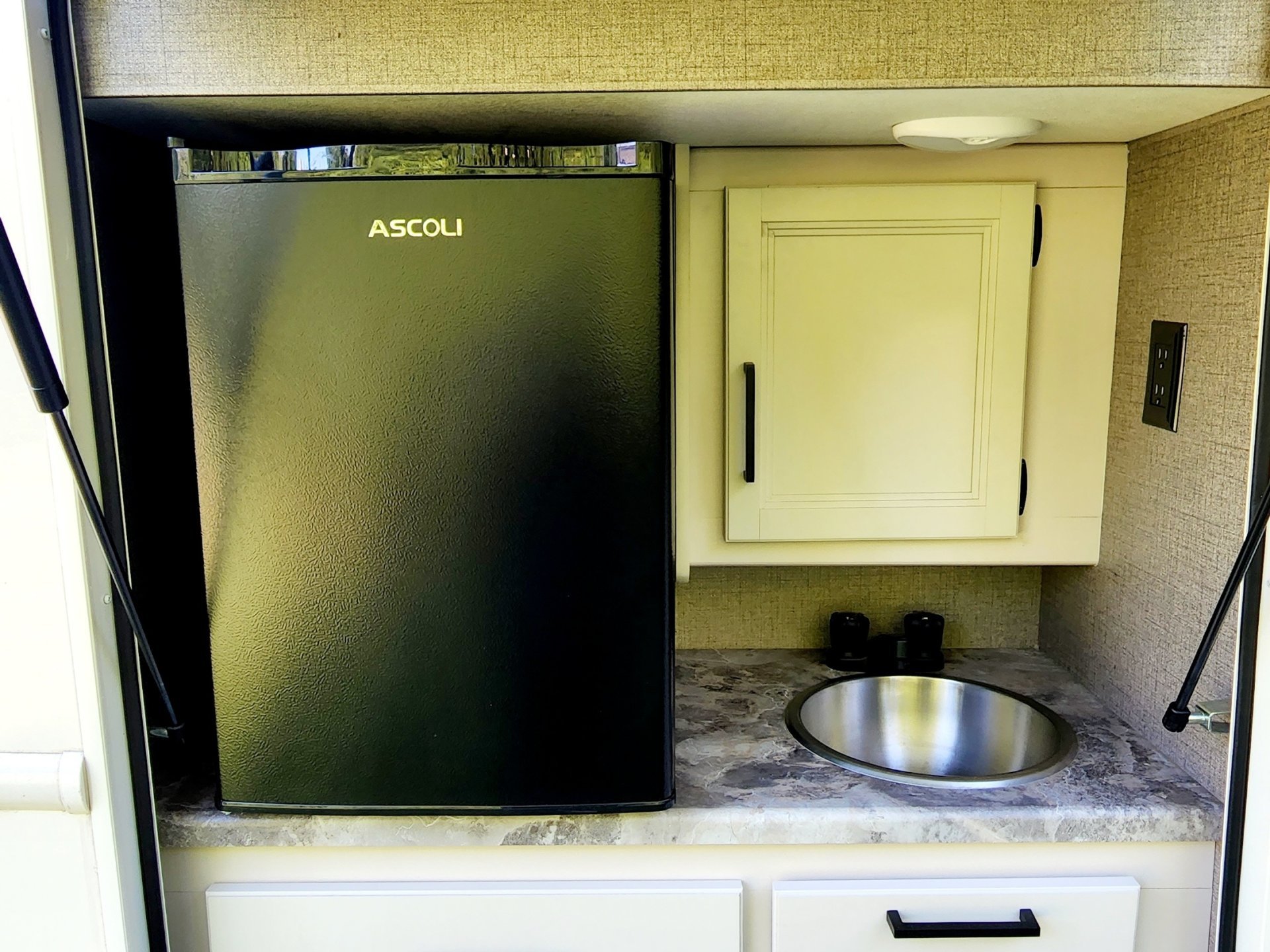 2021 THOR MOTOR COACH A.C.E. 30.3