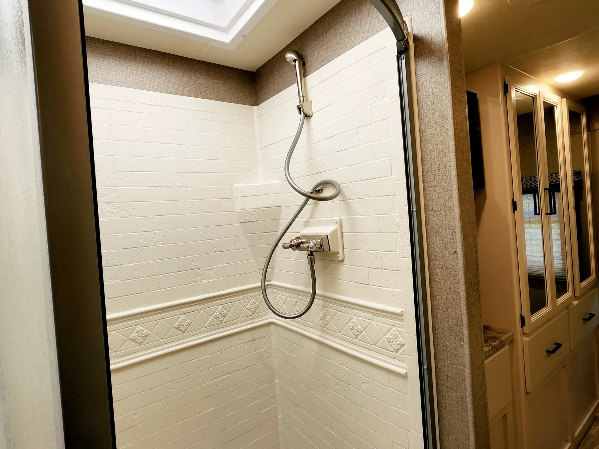 2021 THOR MOTOR COACH A.C.E. 30.3