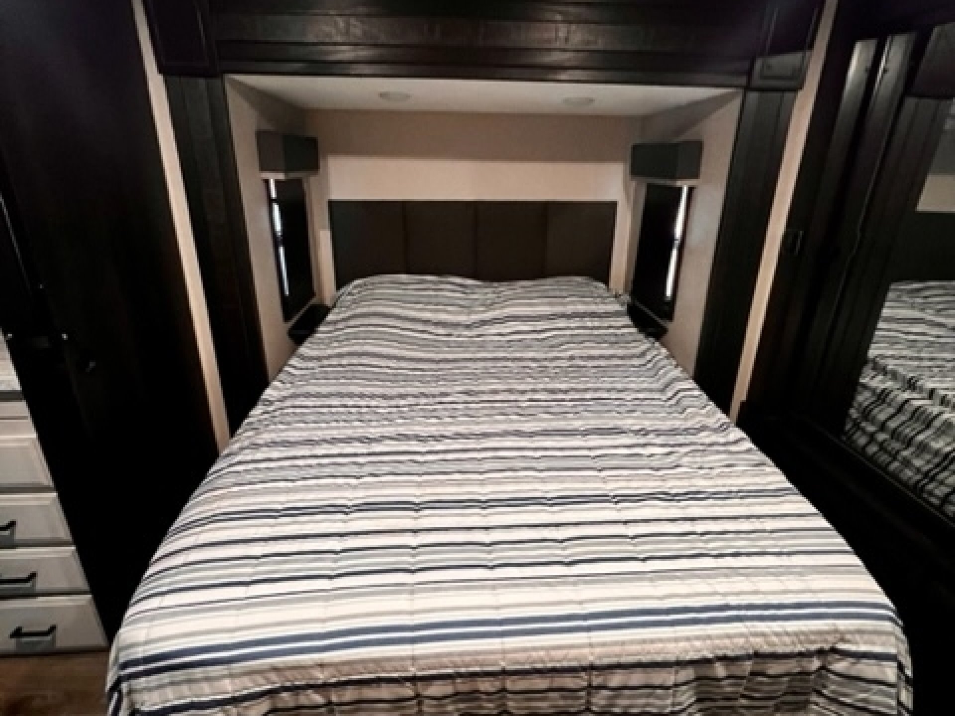 2021 HIGHLAND RIDGE OPEN RANGE OF427BHS