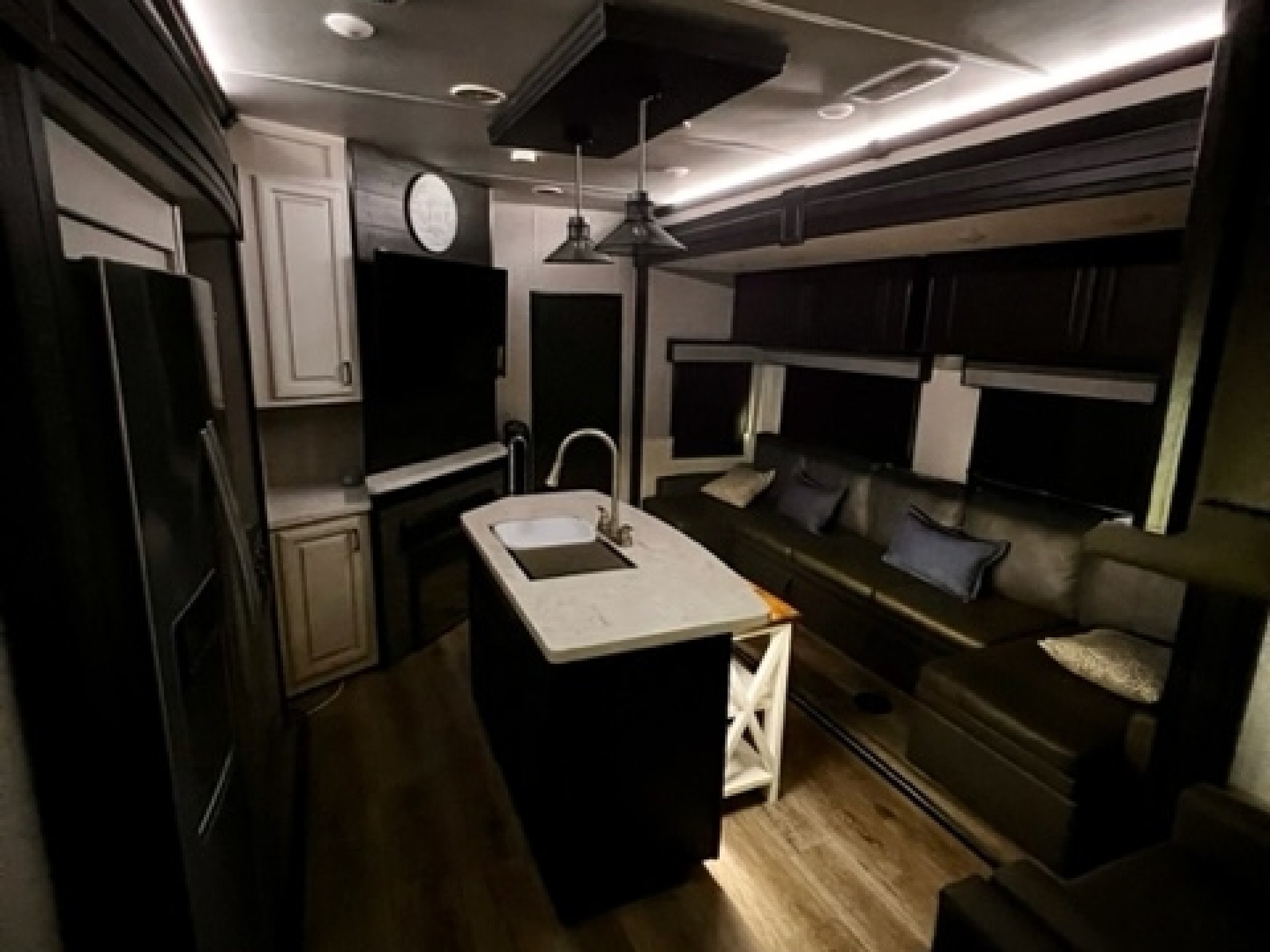 2021 HIGHLAND RIDGE OPEN RANGE OF427BHS