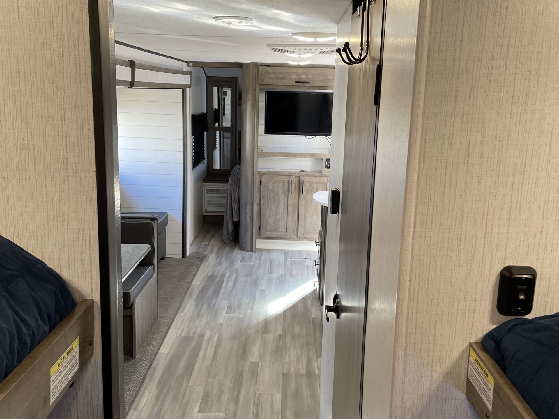 2021 HEARTLAND PIONEER QB 300