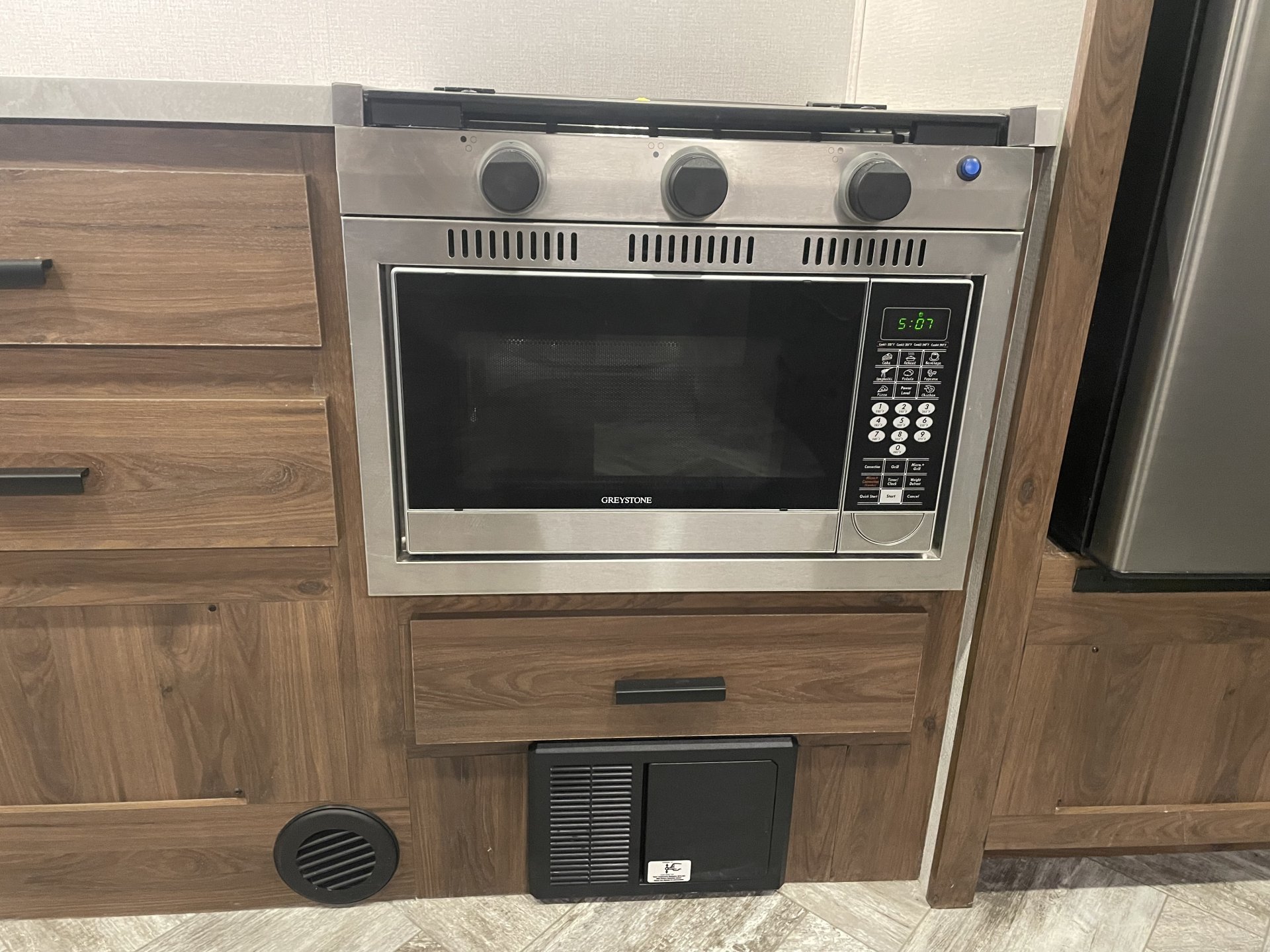 2023 Forest River  Sunseeker 2850SLE