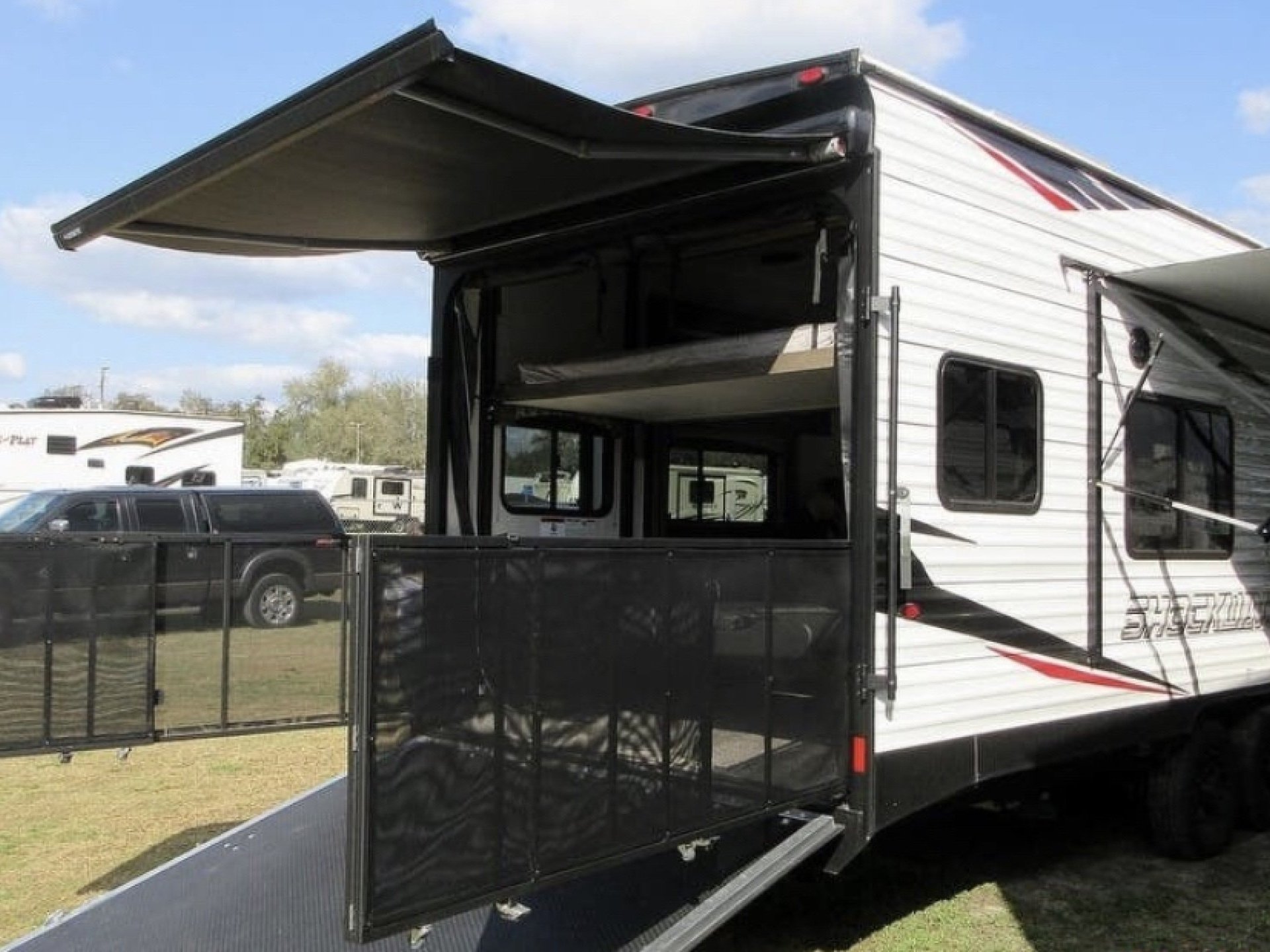 2022 FOREST RIVER SHOCKWAVE MX 27RQMX
