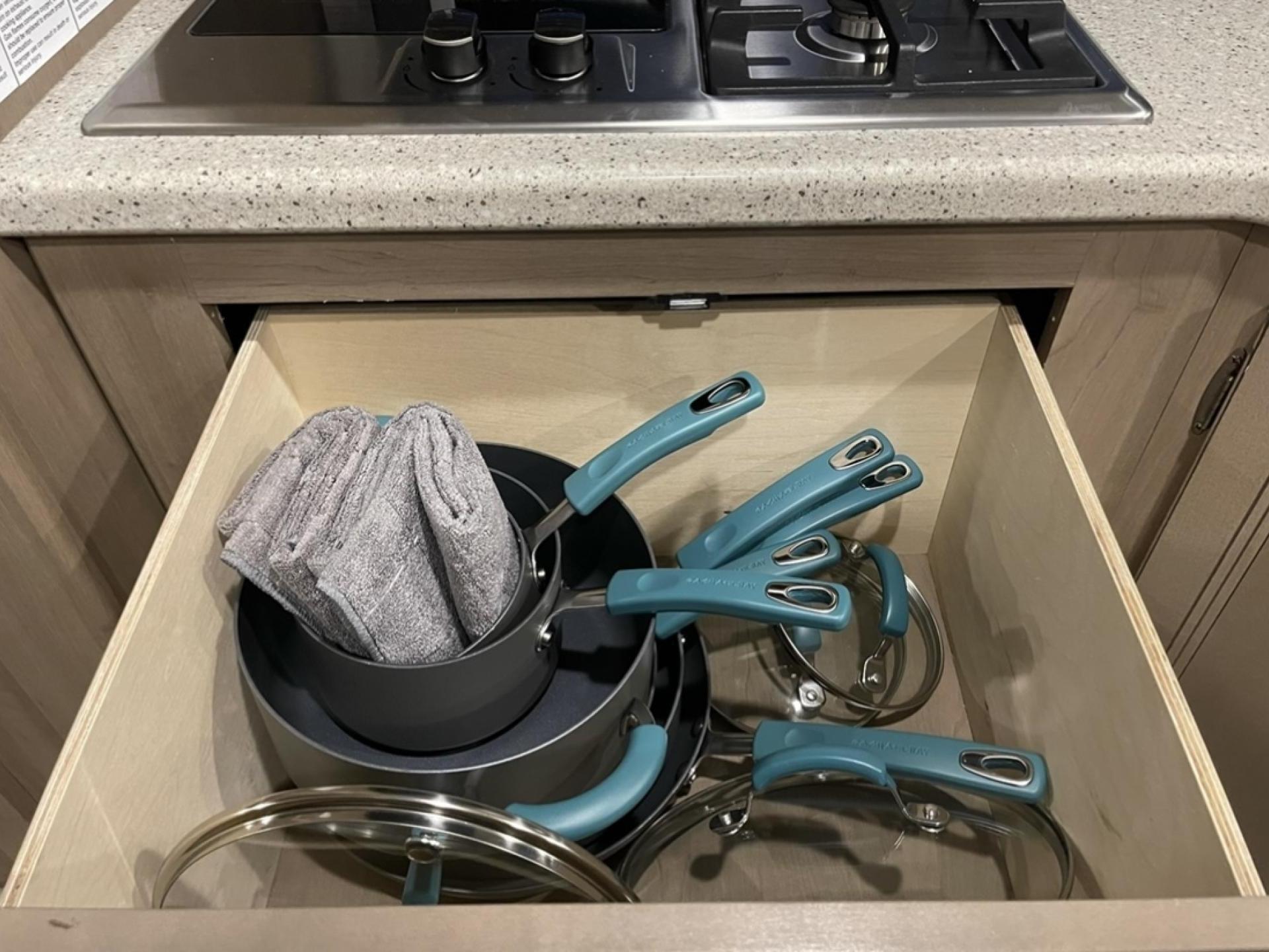 2023 THOR FOUR WINDS 31E