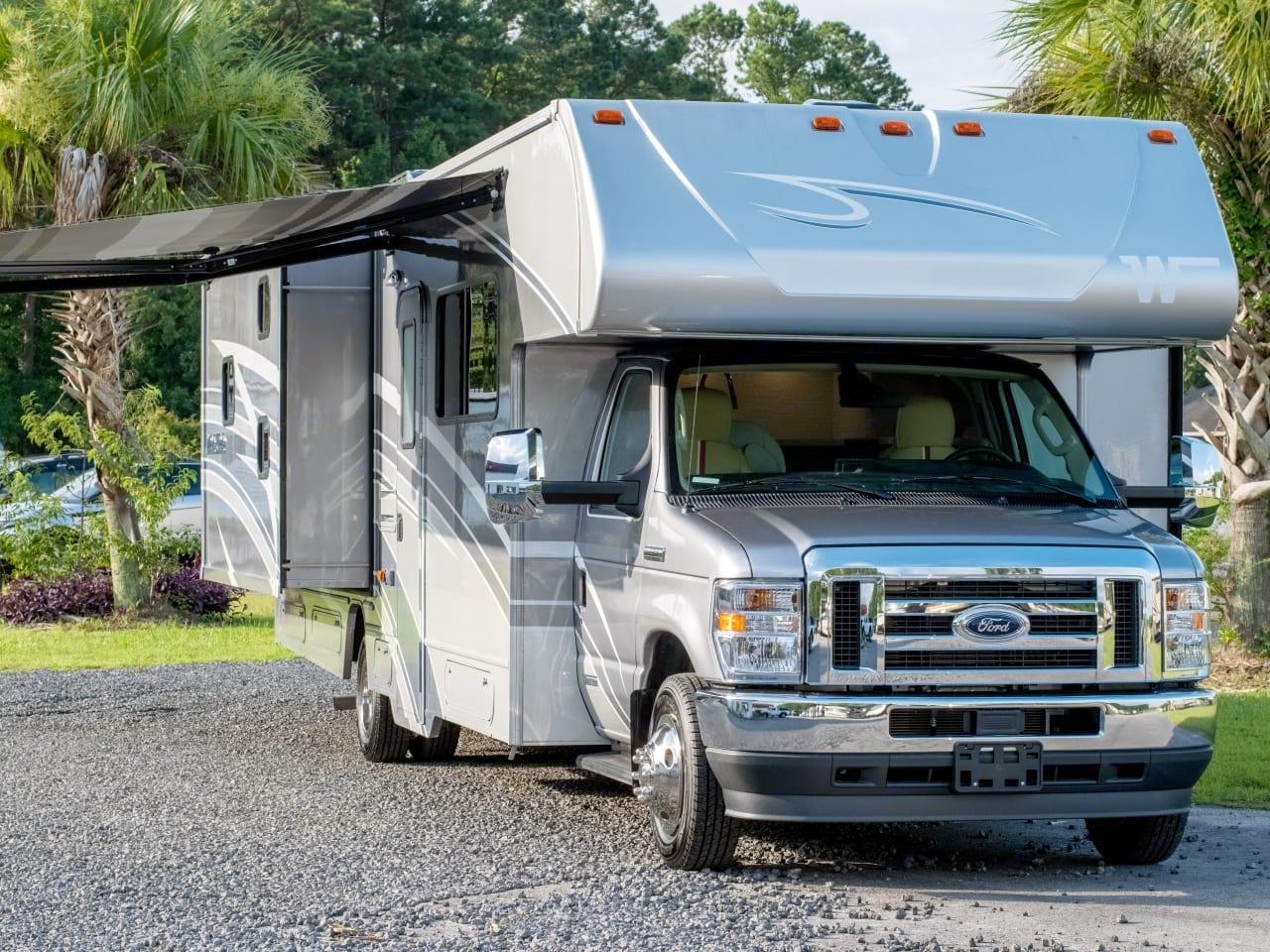 2022 WINNEBAGO MINNIE WINNIE 31H Good Sam RV Rentals