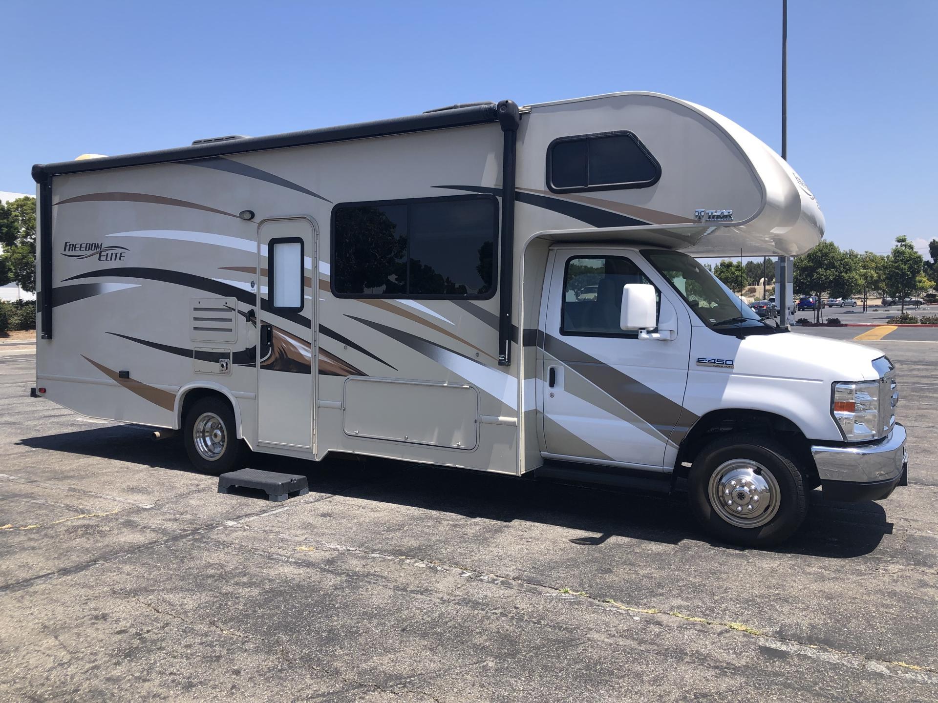 2017 THOR MOTOR COACH FREEDOM ELITE 26 H