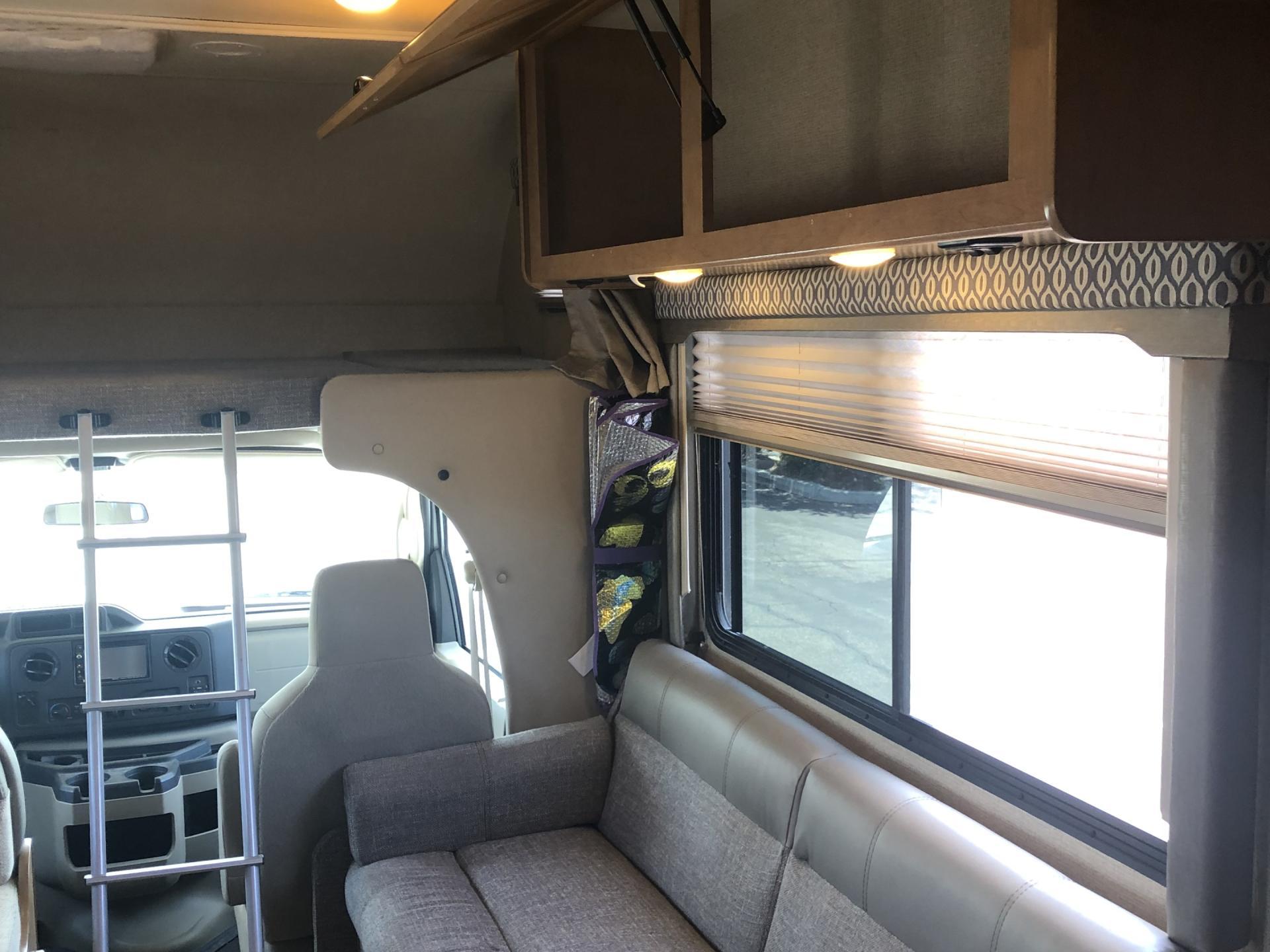 2017 THOR MOTOR COACH FREEDOM ELITE 26 H