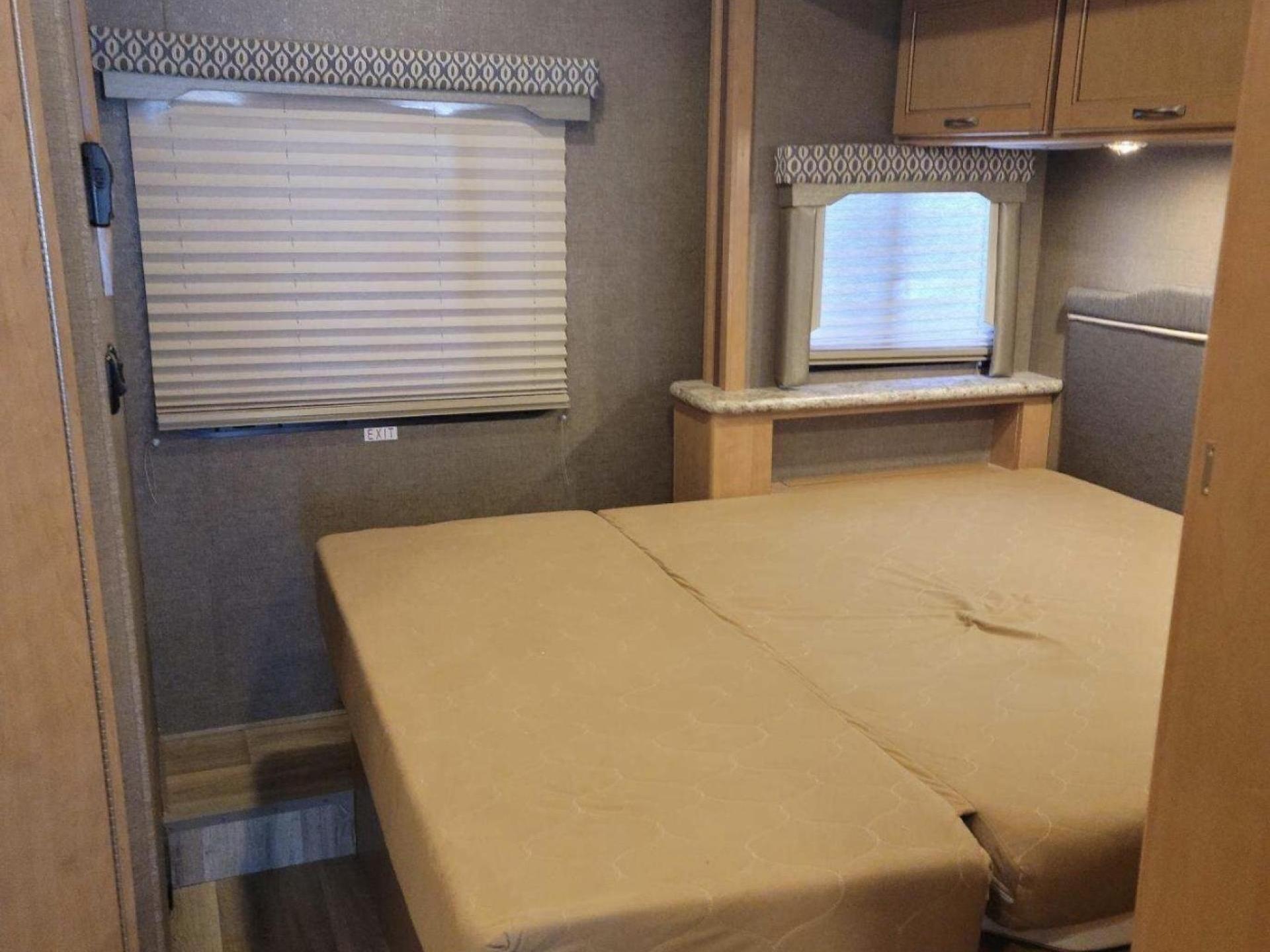 2017 THOR MOTOR COACH FREEDOM ELITE 26 H