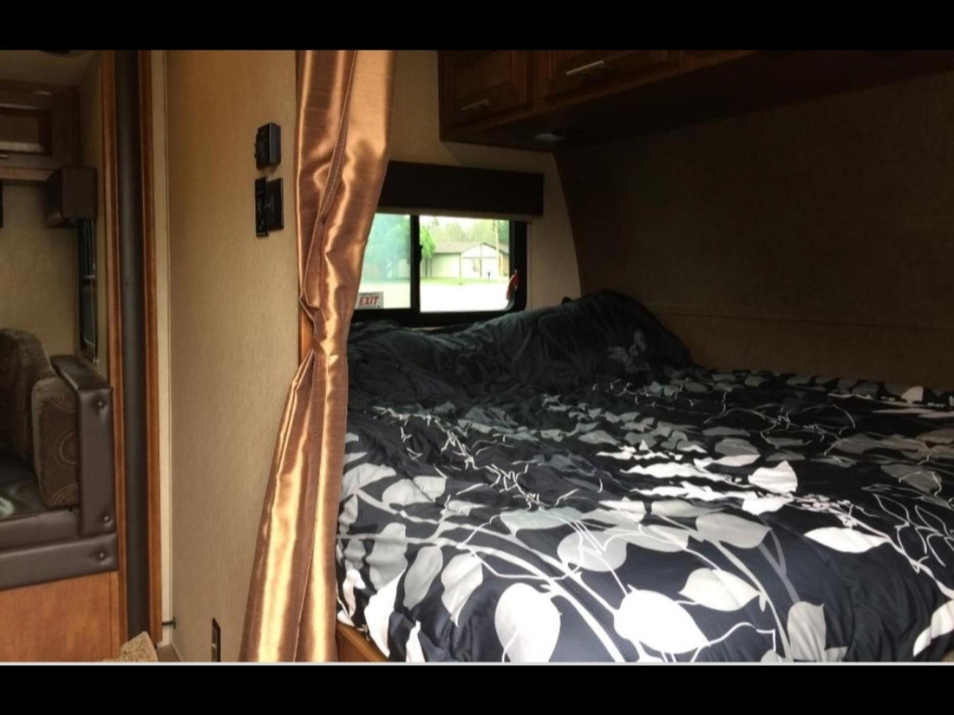 2014 FOREST RIVER XLR HYPER LITE 27HFS
