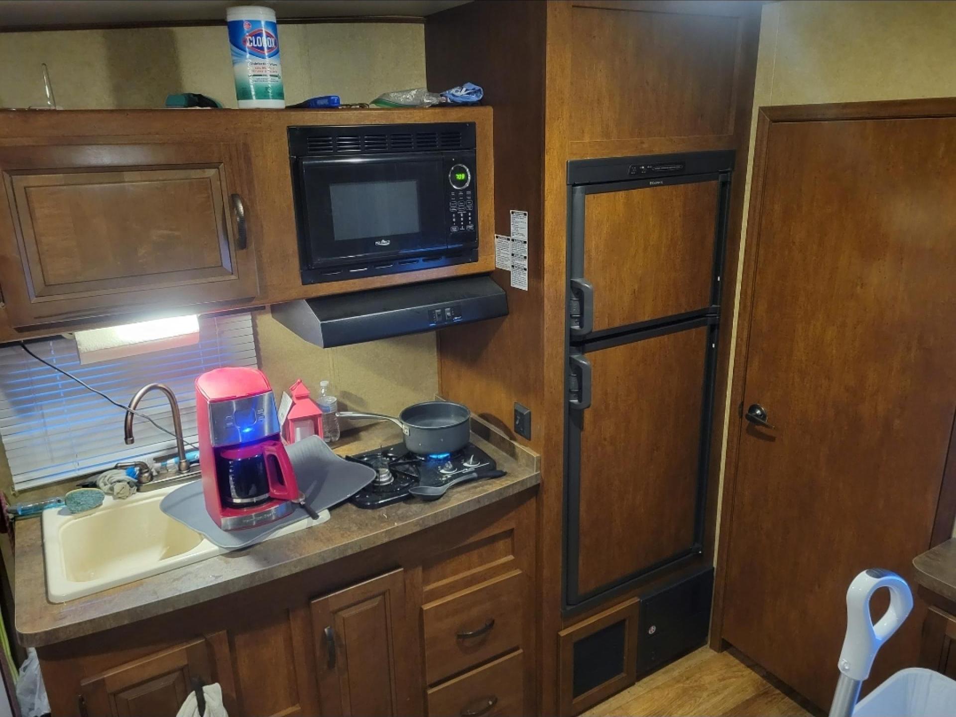 2014 FOREST RIVER XLR HYPER LITE 27HFS