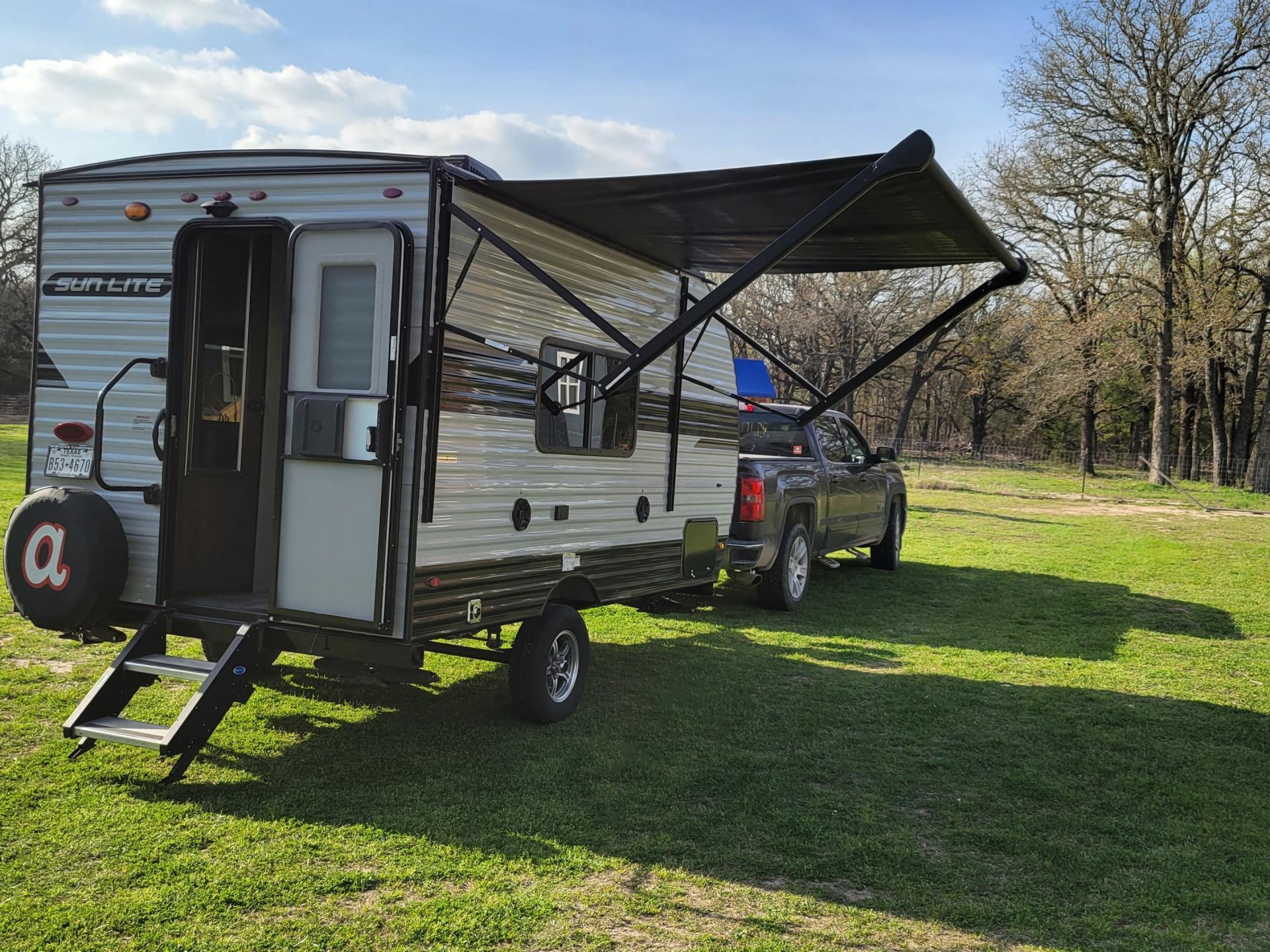 2021 SUNSET PARK RV SUN LITE 16BH Good Sam RV Rentals