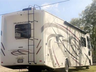 2019 THOR MOTOR COACH HURRICANE 34J
