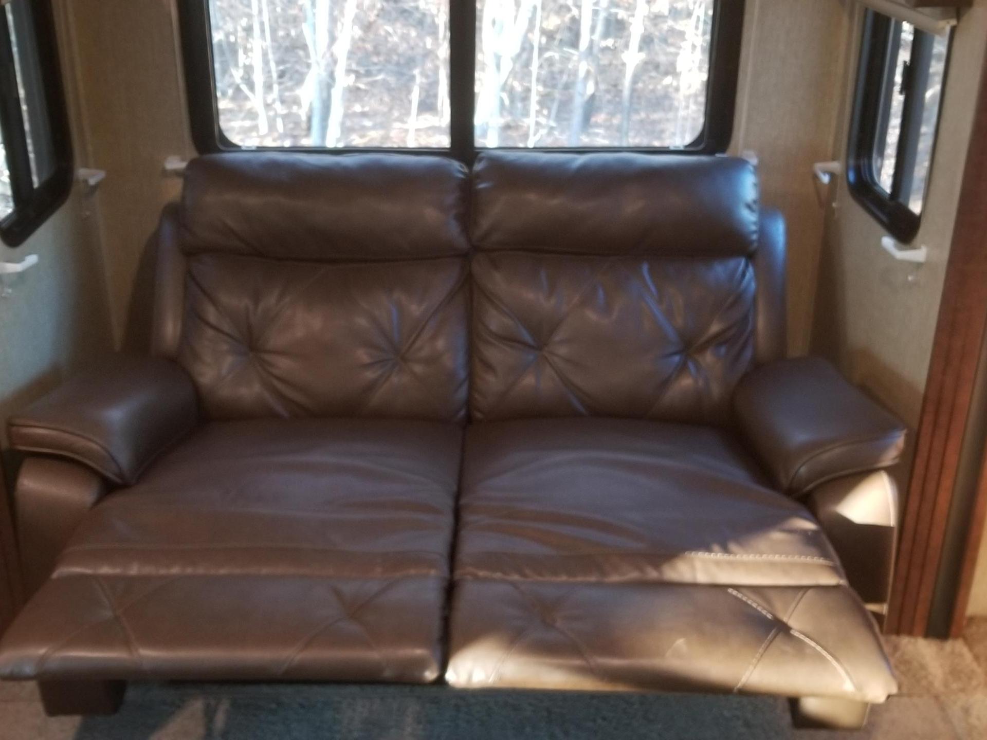 2017 KEYSTONE OUTBACK SUPER-LITE 298re