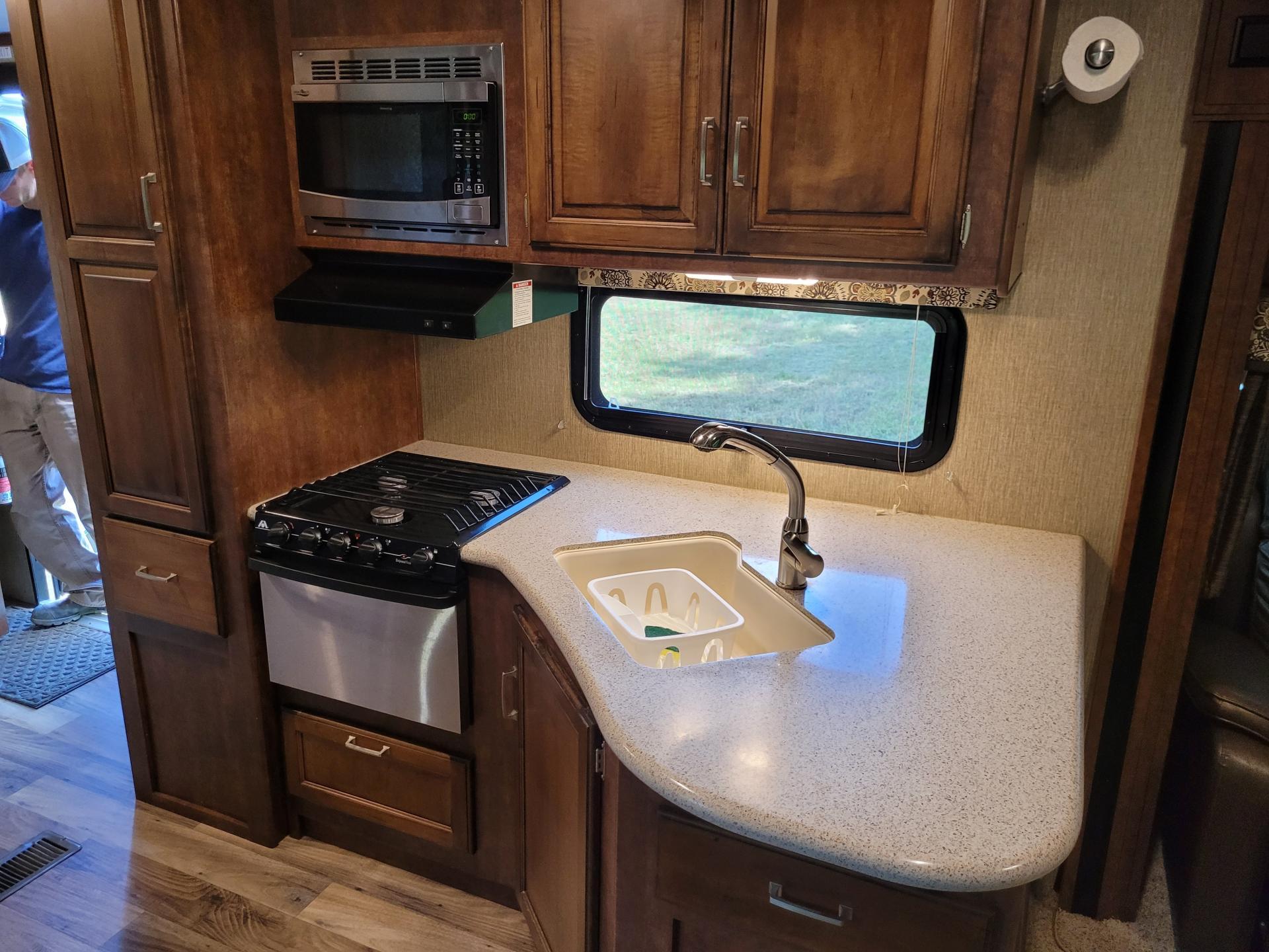 2017 KEYSTONE OUTBACK SUPER-LITE 298re