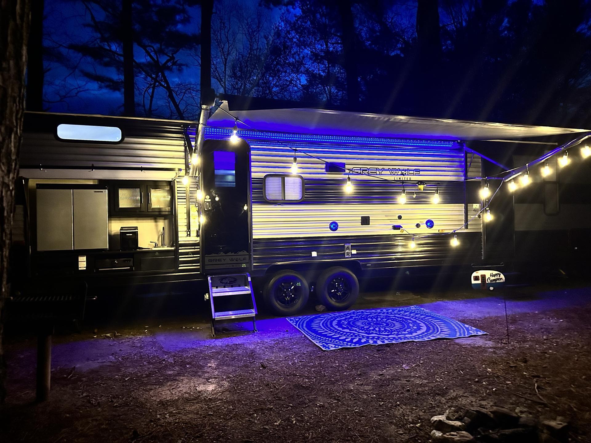2022 FOREST RIVER CHEROKEE LIMITED 29TE