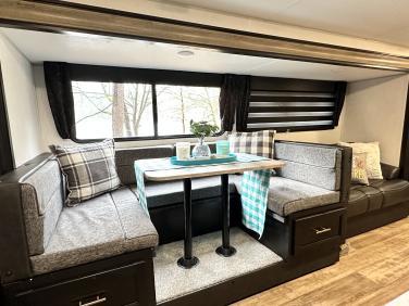 2022 FOREST RIVER CHEROKEE LIMITED 29TE