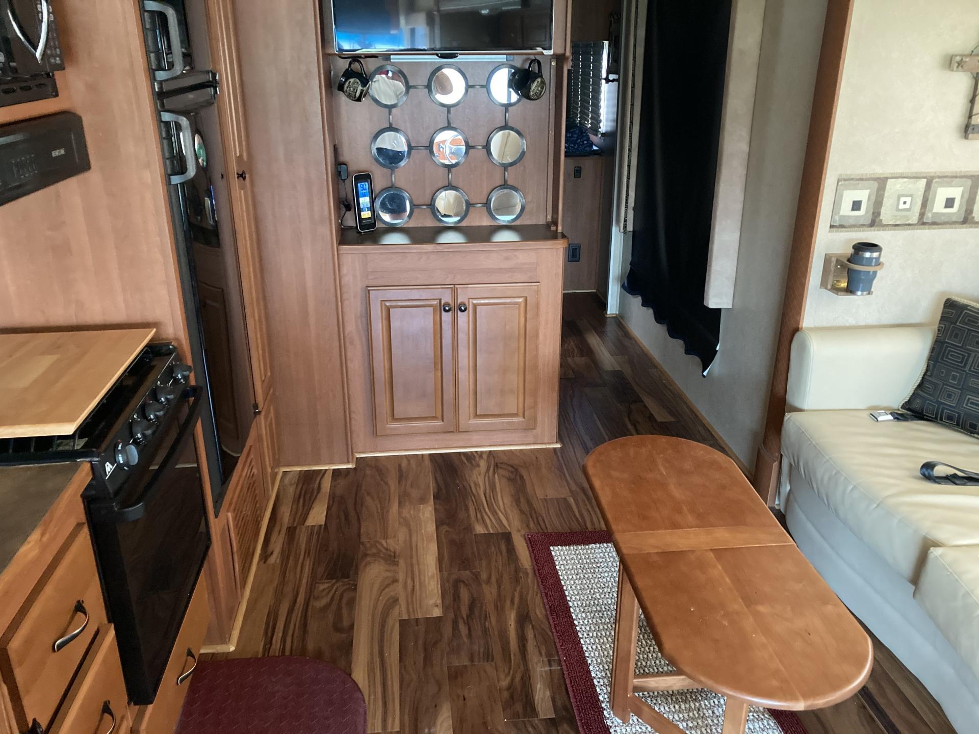 2010 DAMON DAYBREAK 36SD