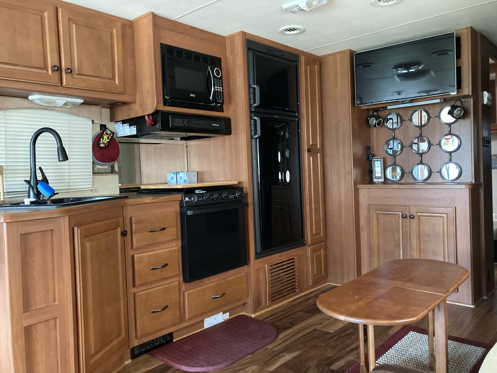 2010 DAMON DAYBREAK 36SD