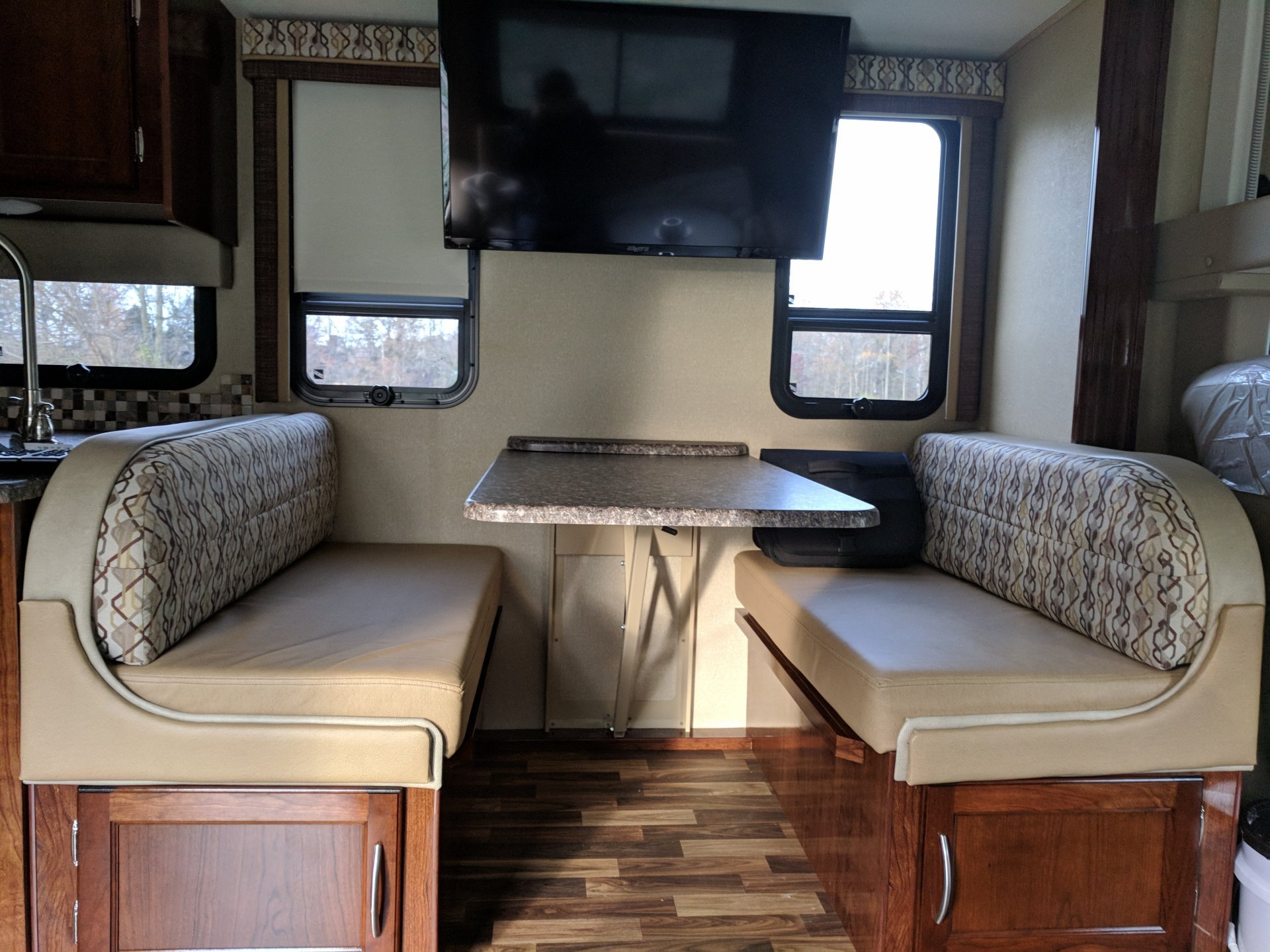 2018 Coachmen PURSUIT PRECISION 29SSP