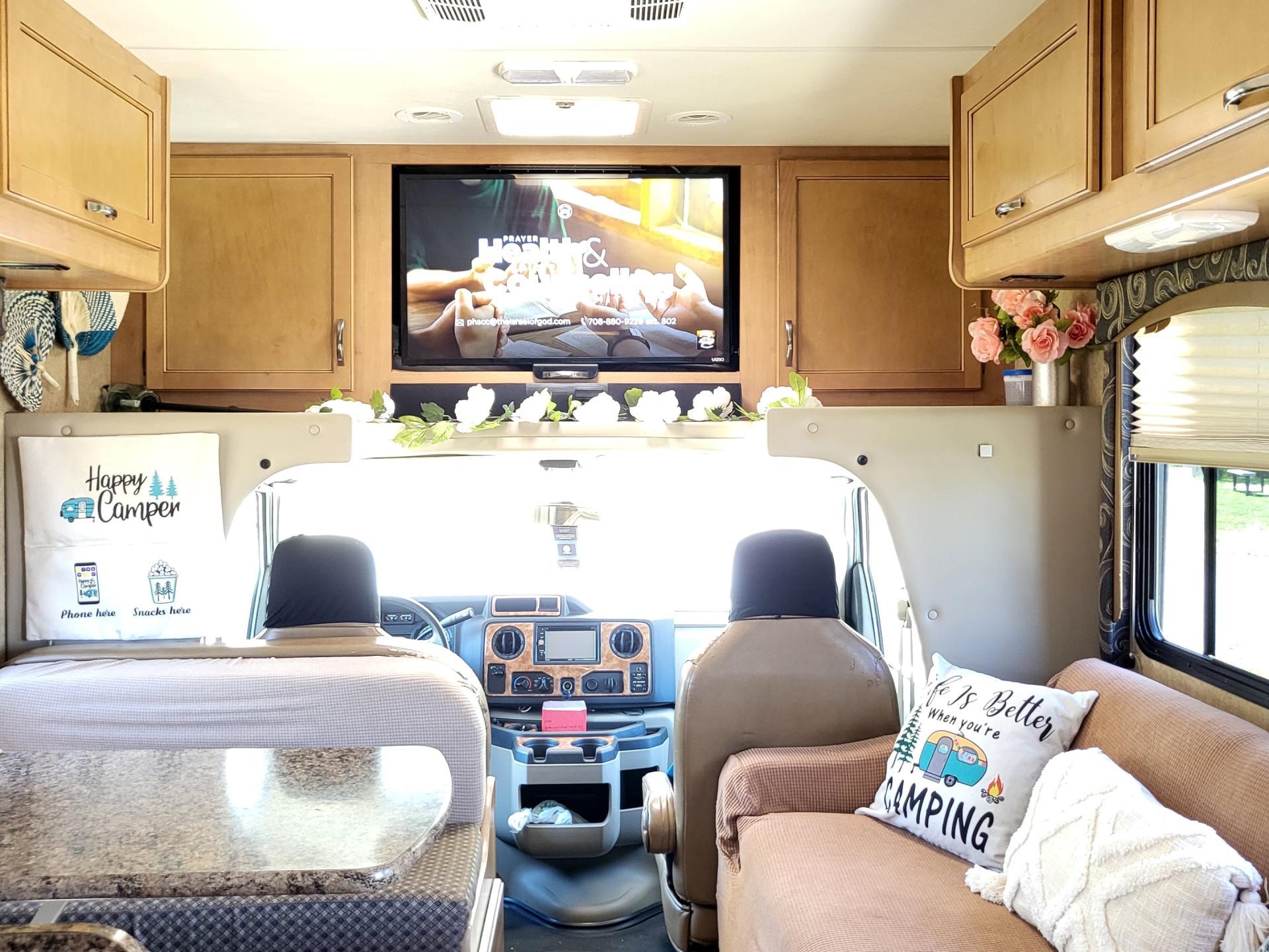 2016 THOR MOTOR COACH Fourwinds  26A