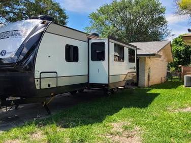 2019 CRUISER RADIANCE 26BH